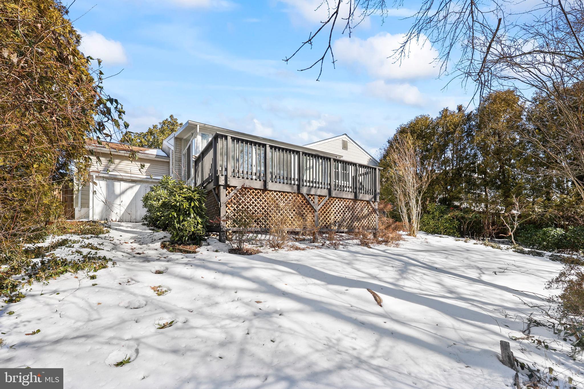 HOLMES RUN CROSSING - Residential