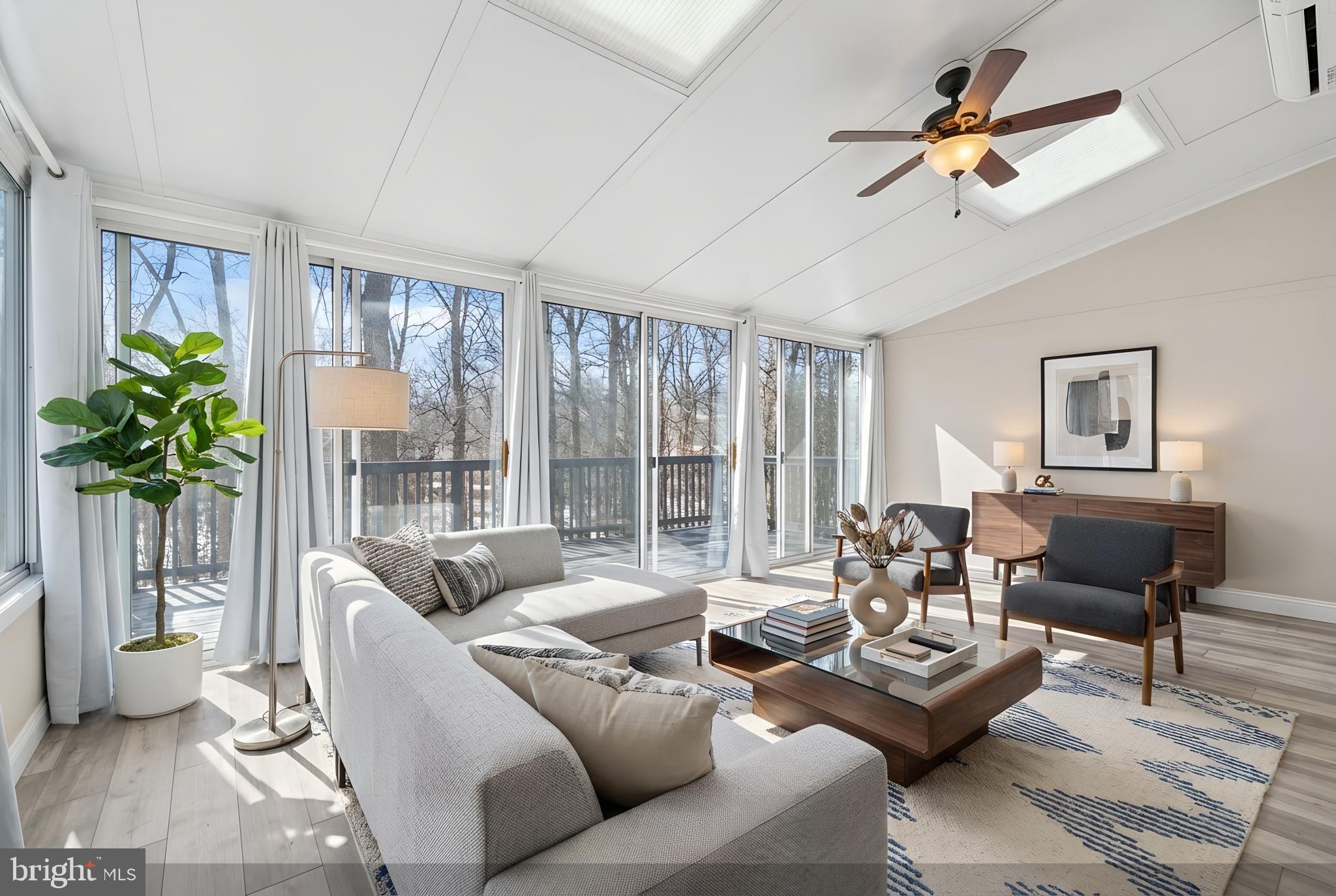 HOLMES RUN CROSSING - Residential