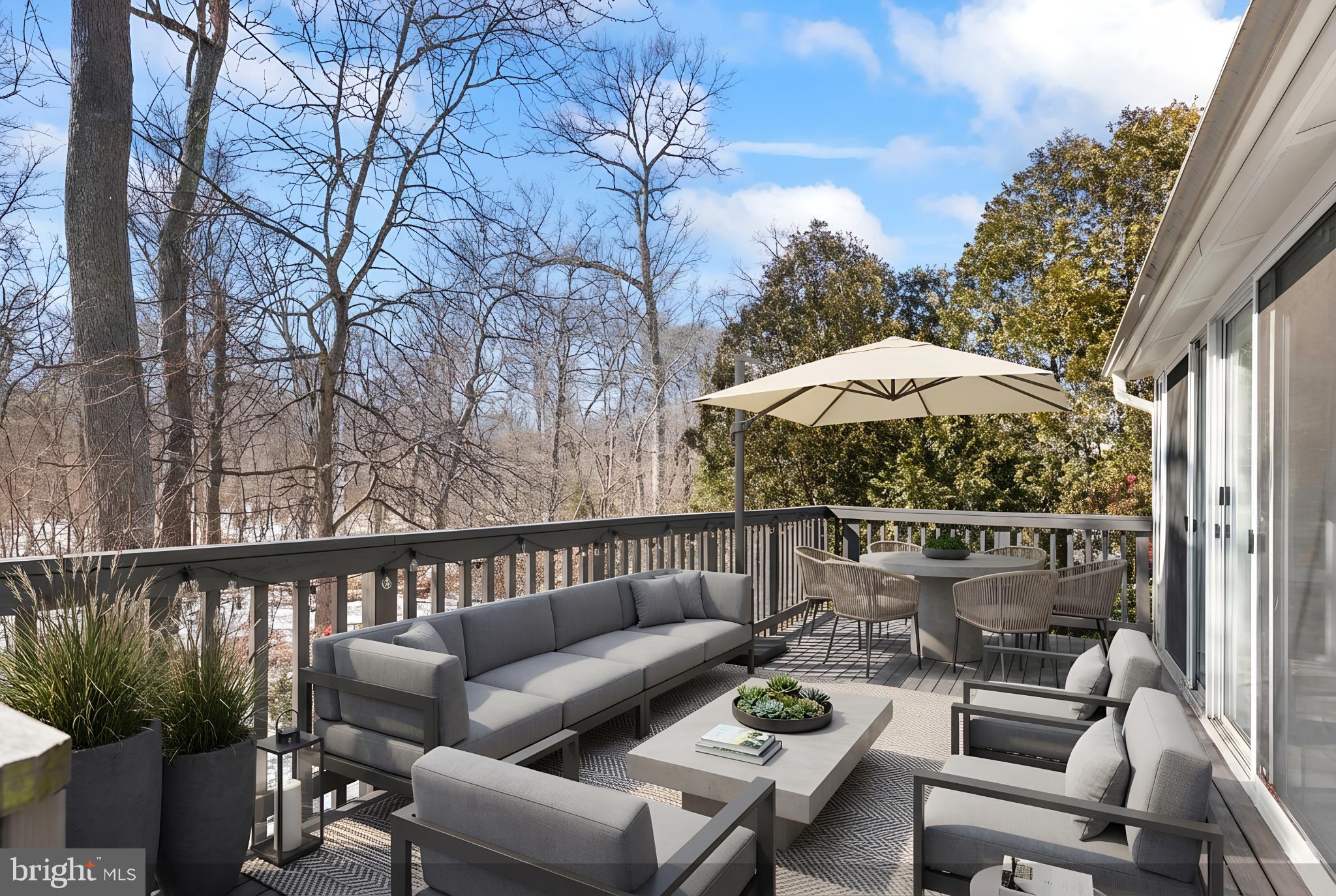 HOLMES RUN CROSSING - Residential