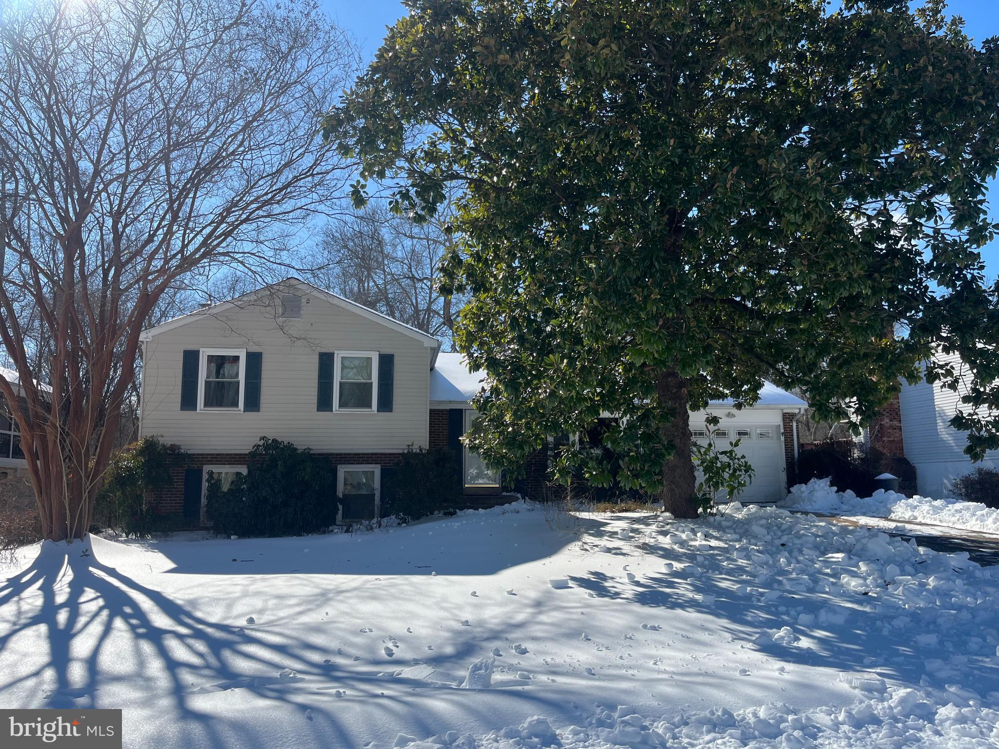 7611 CAMP ALGER AVENUE