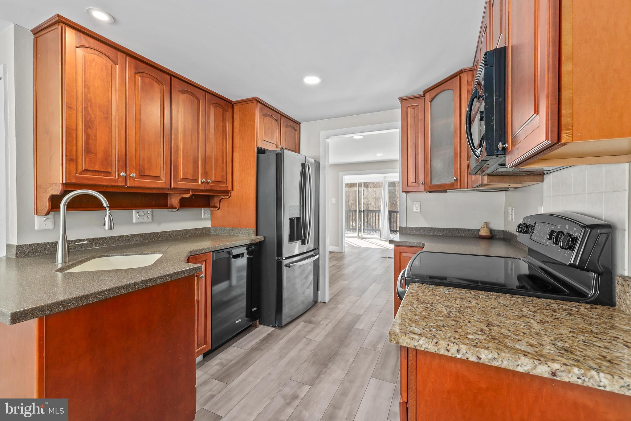 HOLMES RUN CROSSING - Residential