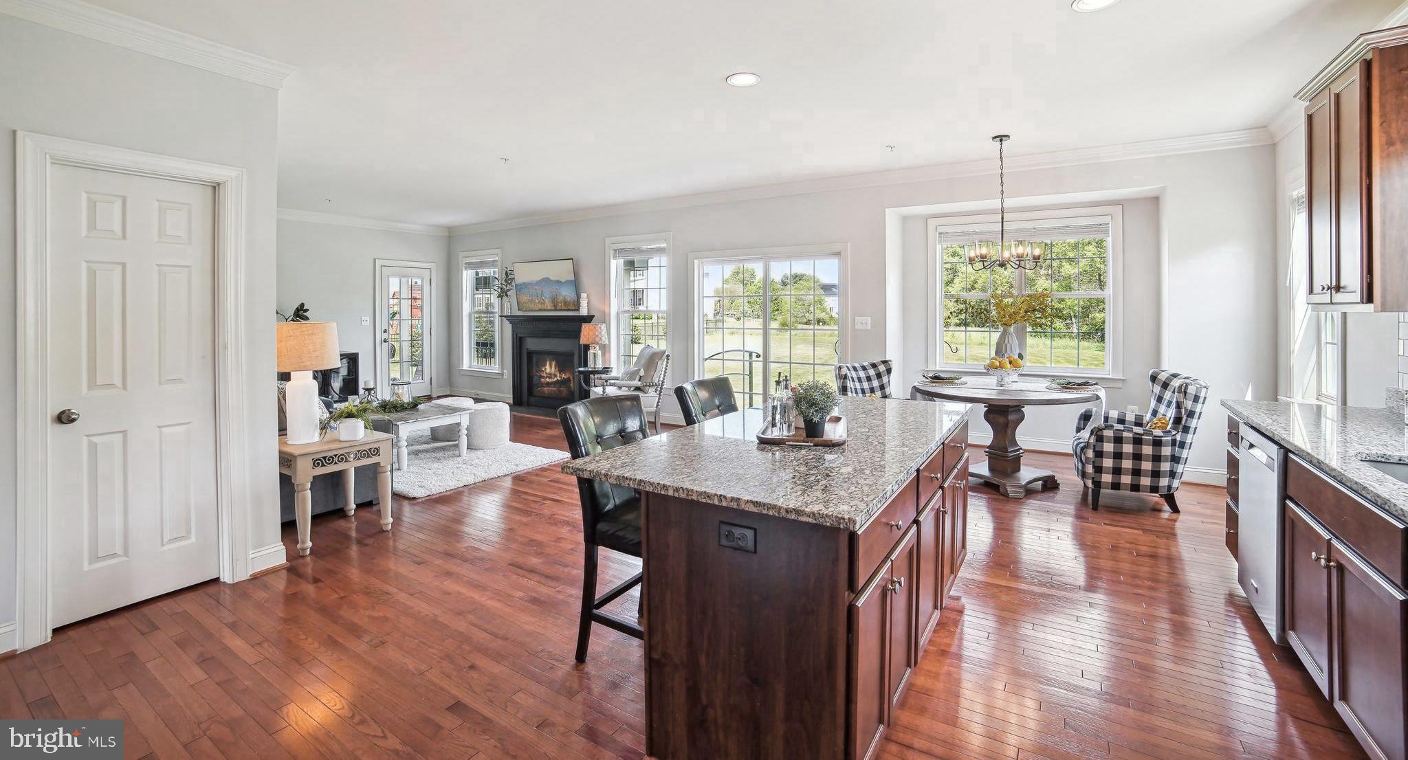 RUSSELL BRANCH ESTATES - Residential