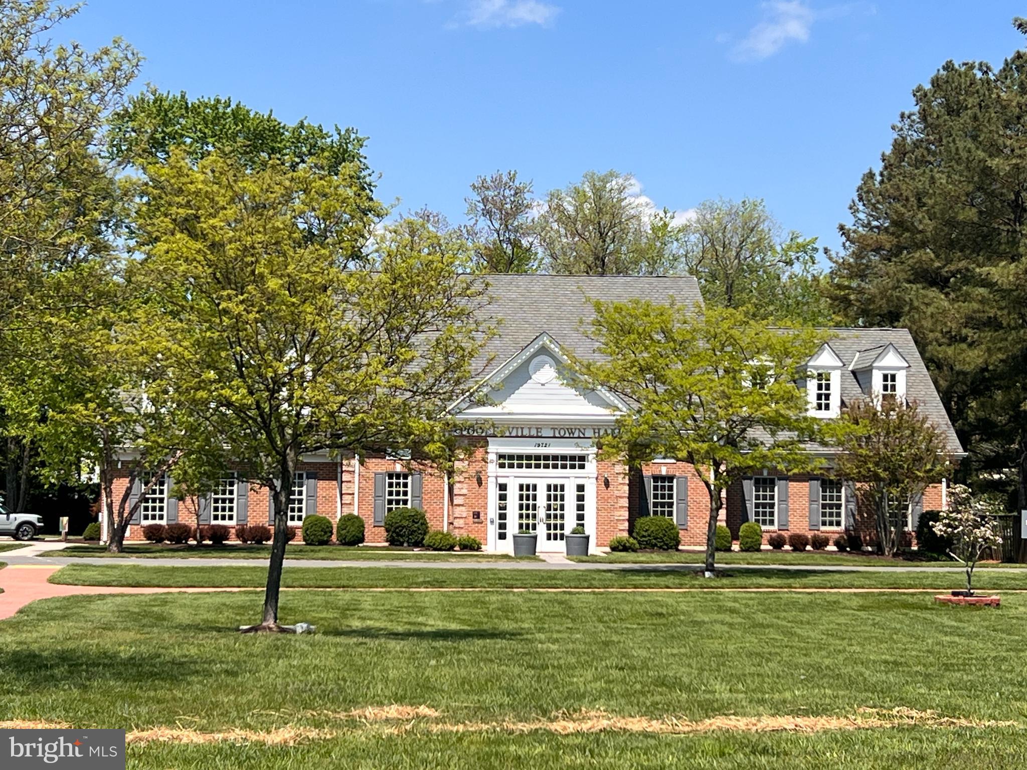 RUSSELL BRANCH ESTATES - Residential