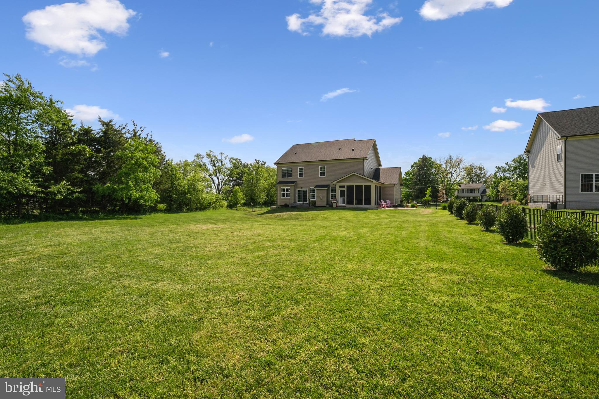 RUSSELL BRANCH ESTATES - Residential