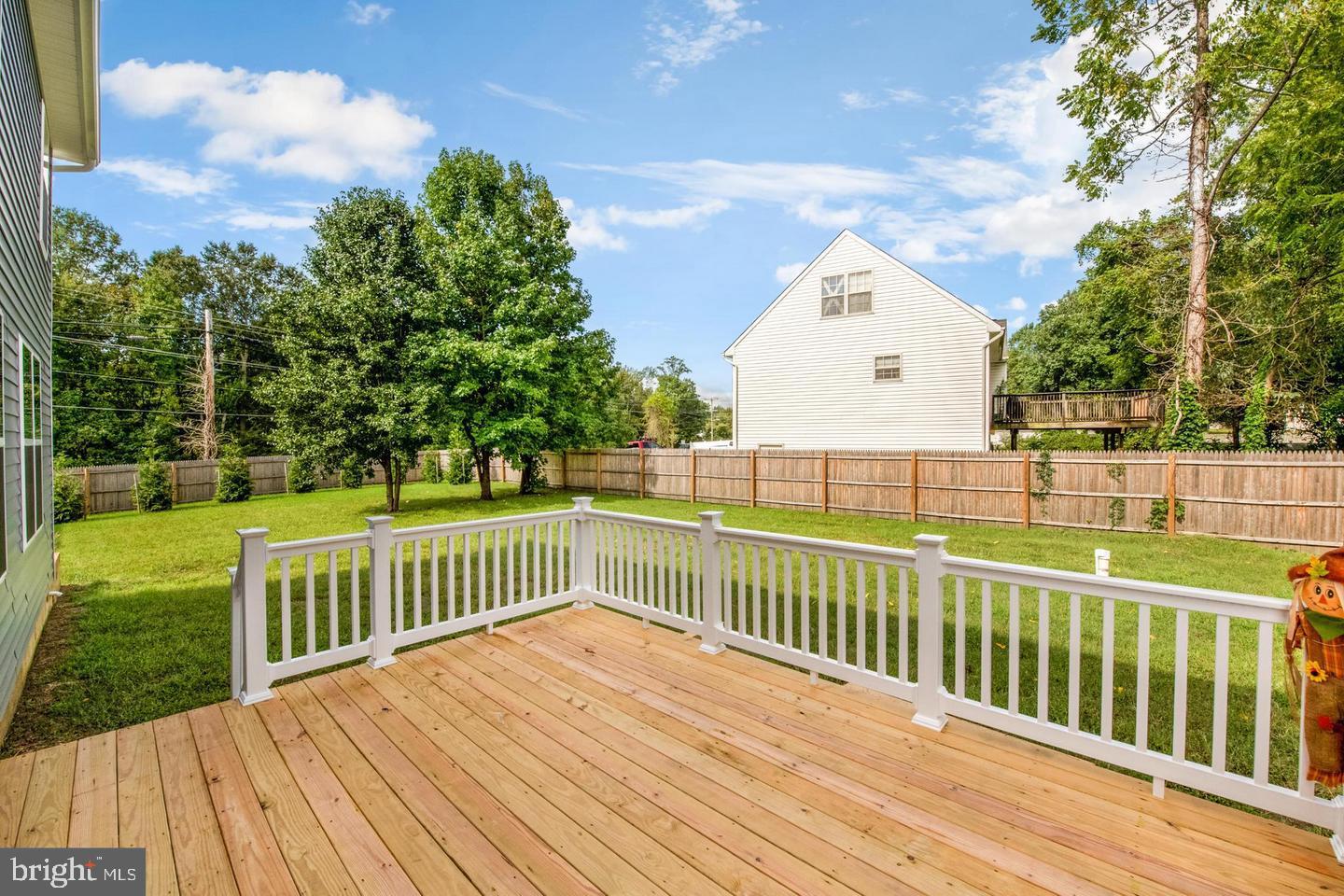 SELBY ON THE BAY - Residential