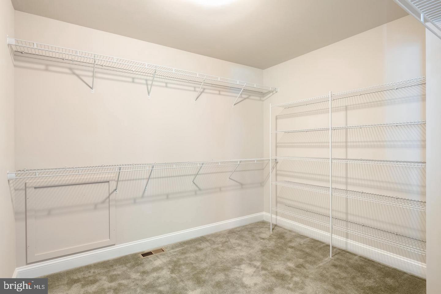 SELBY ON THE BAY - Residential