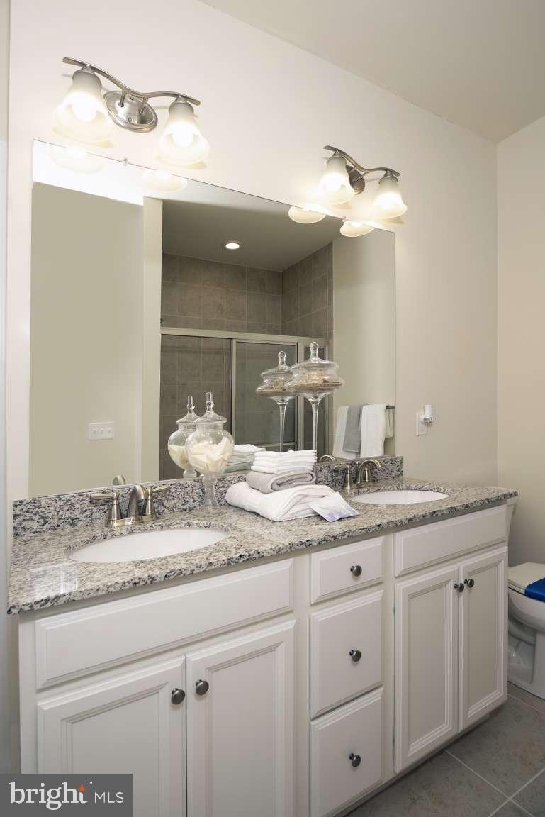COURSEYS POINT - Residential