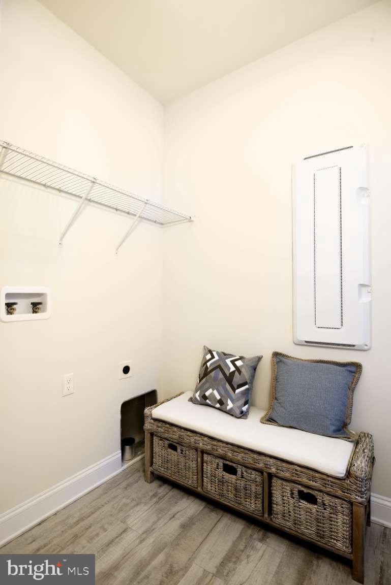 COURSEYS POINT - Residential