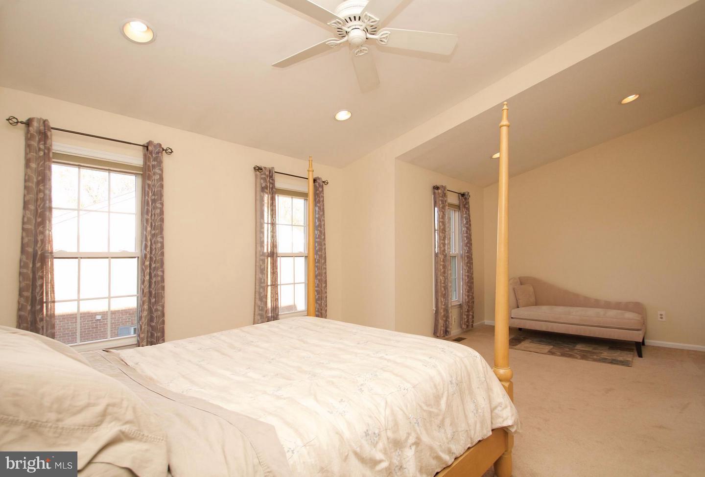 TIMBERLAWN - Residential Lease