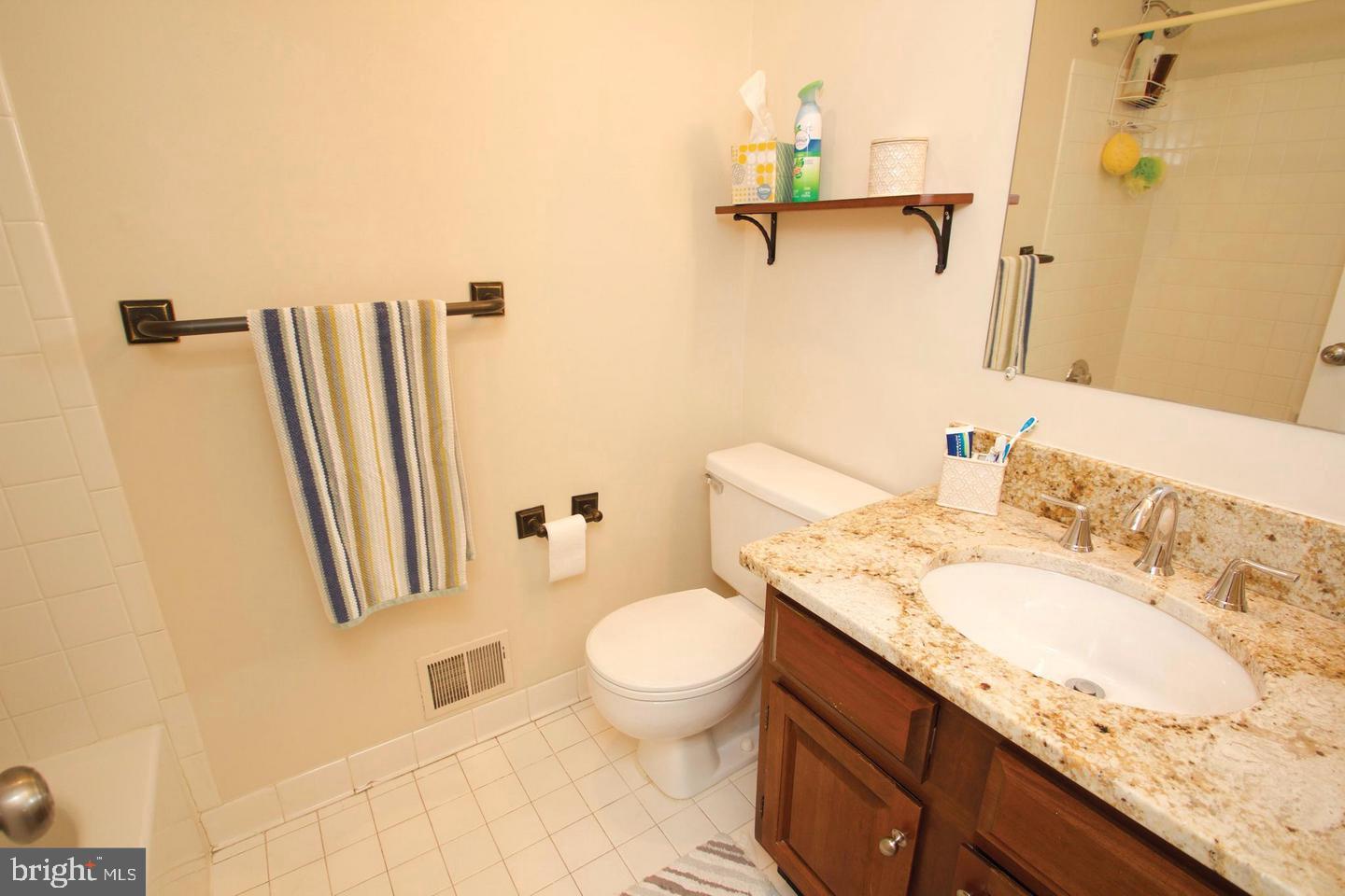 TIMBERLAWN - Residential Lease