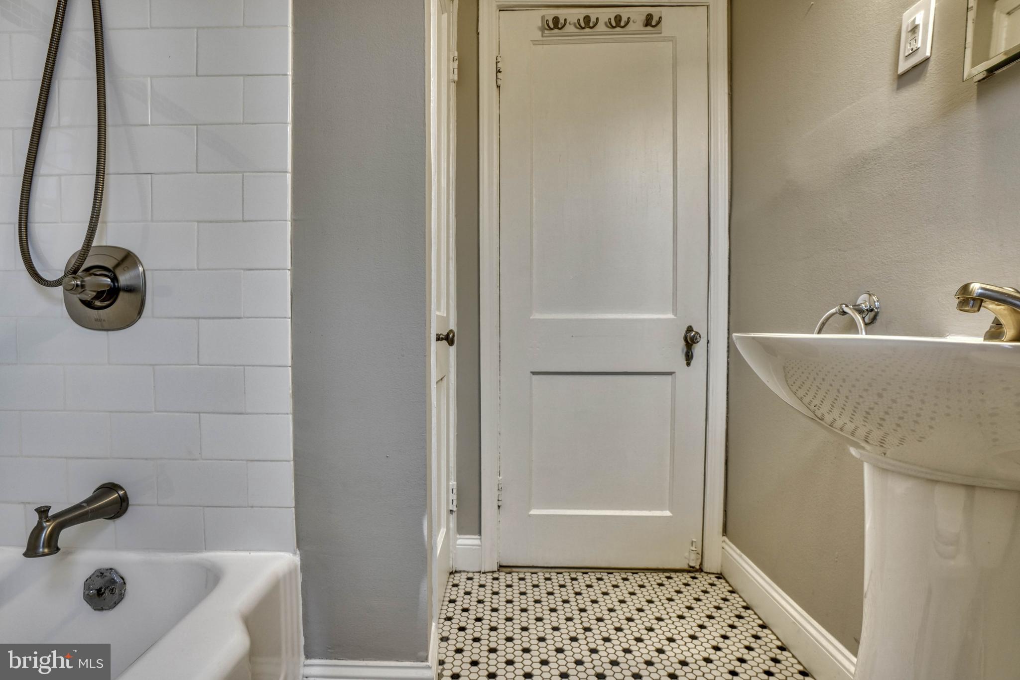 RODGERS FORGE - Residential