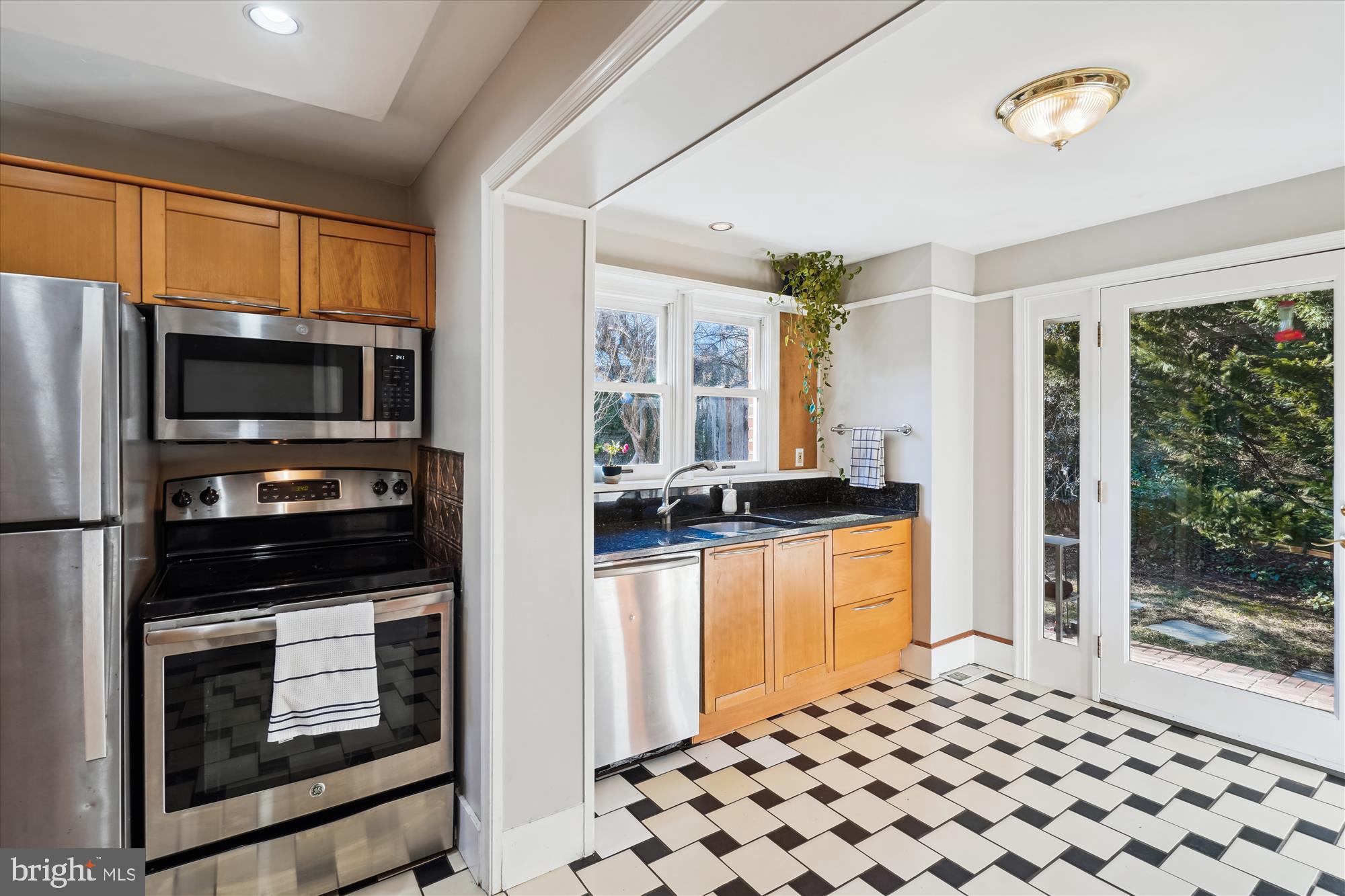 WESTOVER - Residential Lease