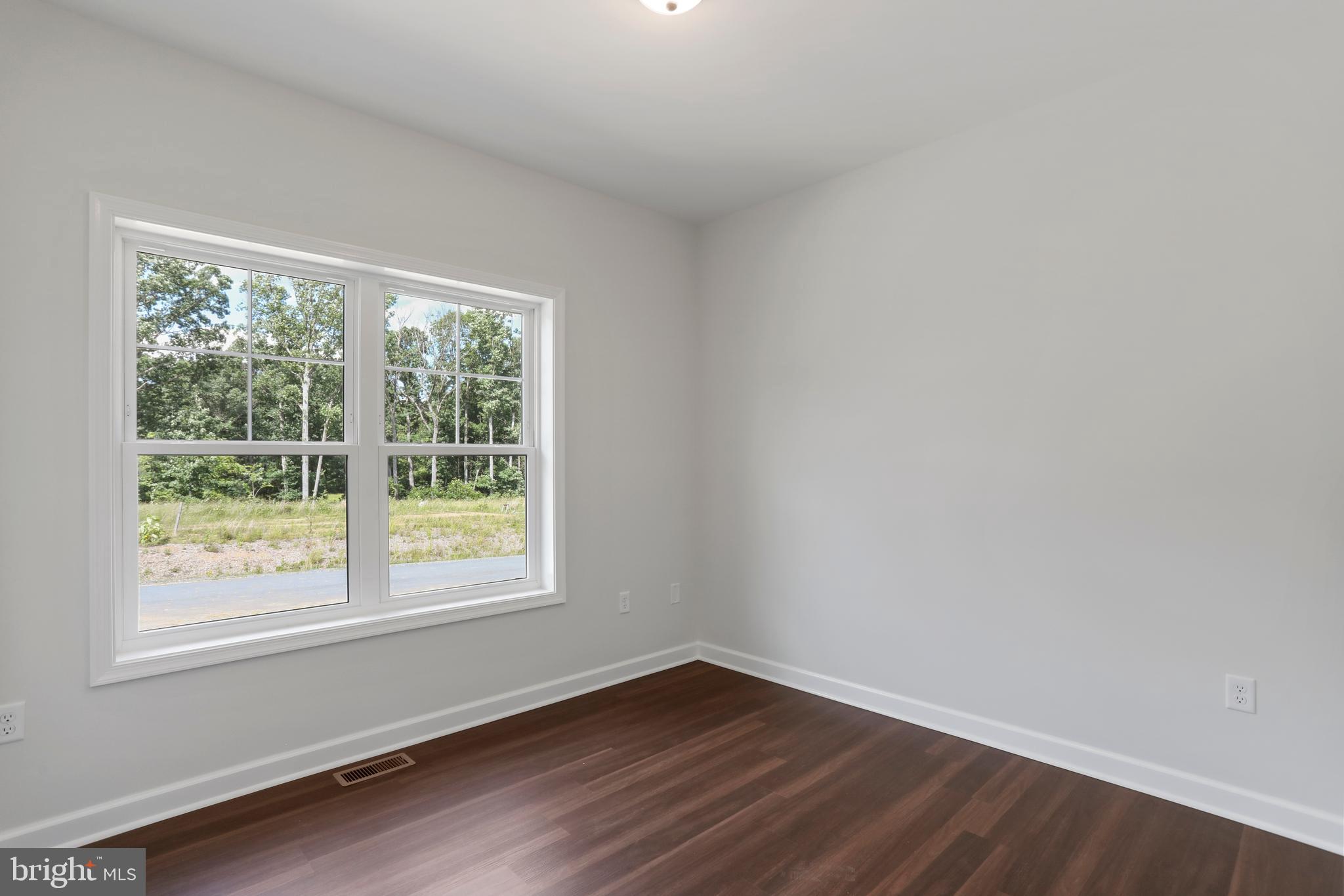 MIDDLE CREEK VISTAS - Residential