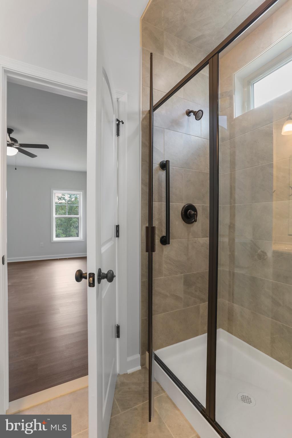 MIDDLE CREEK VISTAS - Residential