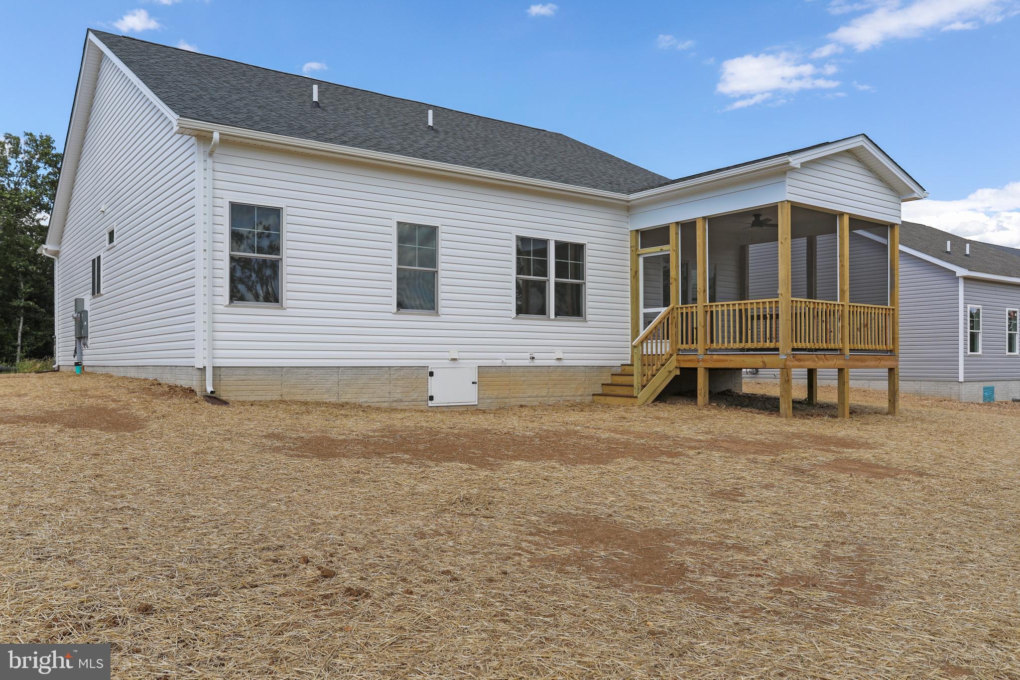 MIDDLE CREEK VISTAS - Residential