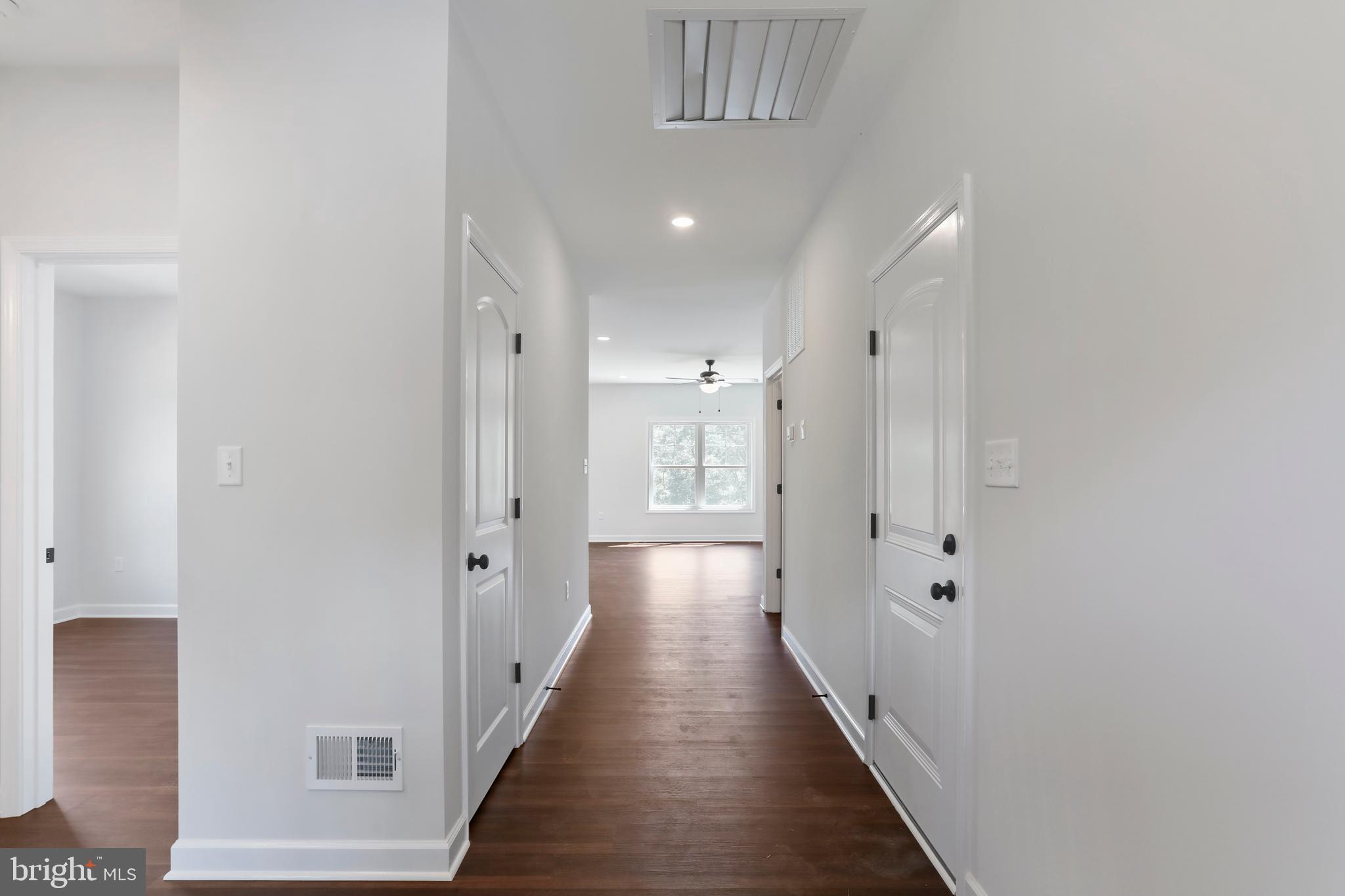 MIDDLE CREEK VISTAS - Residential