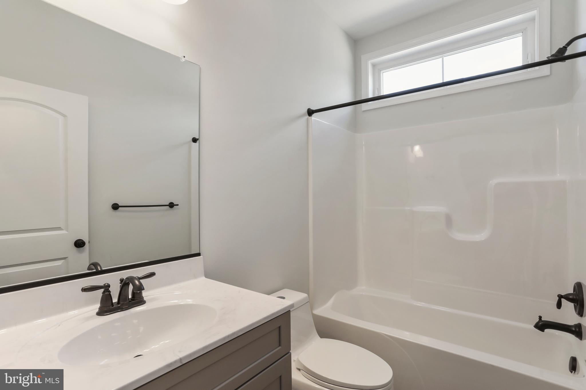 MIDDLE CREEK VISTAS - Residential