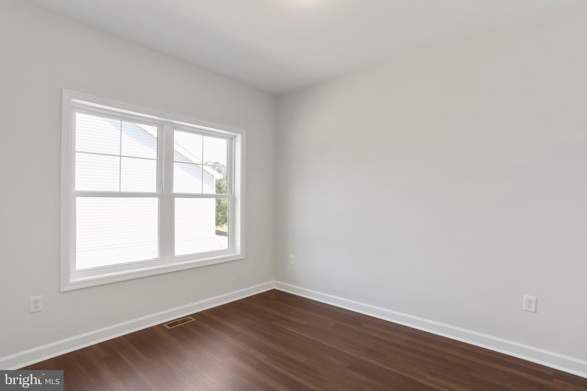 MIDDLE CREEK VISTAS - Residential