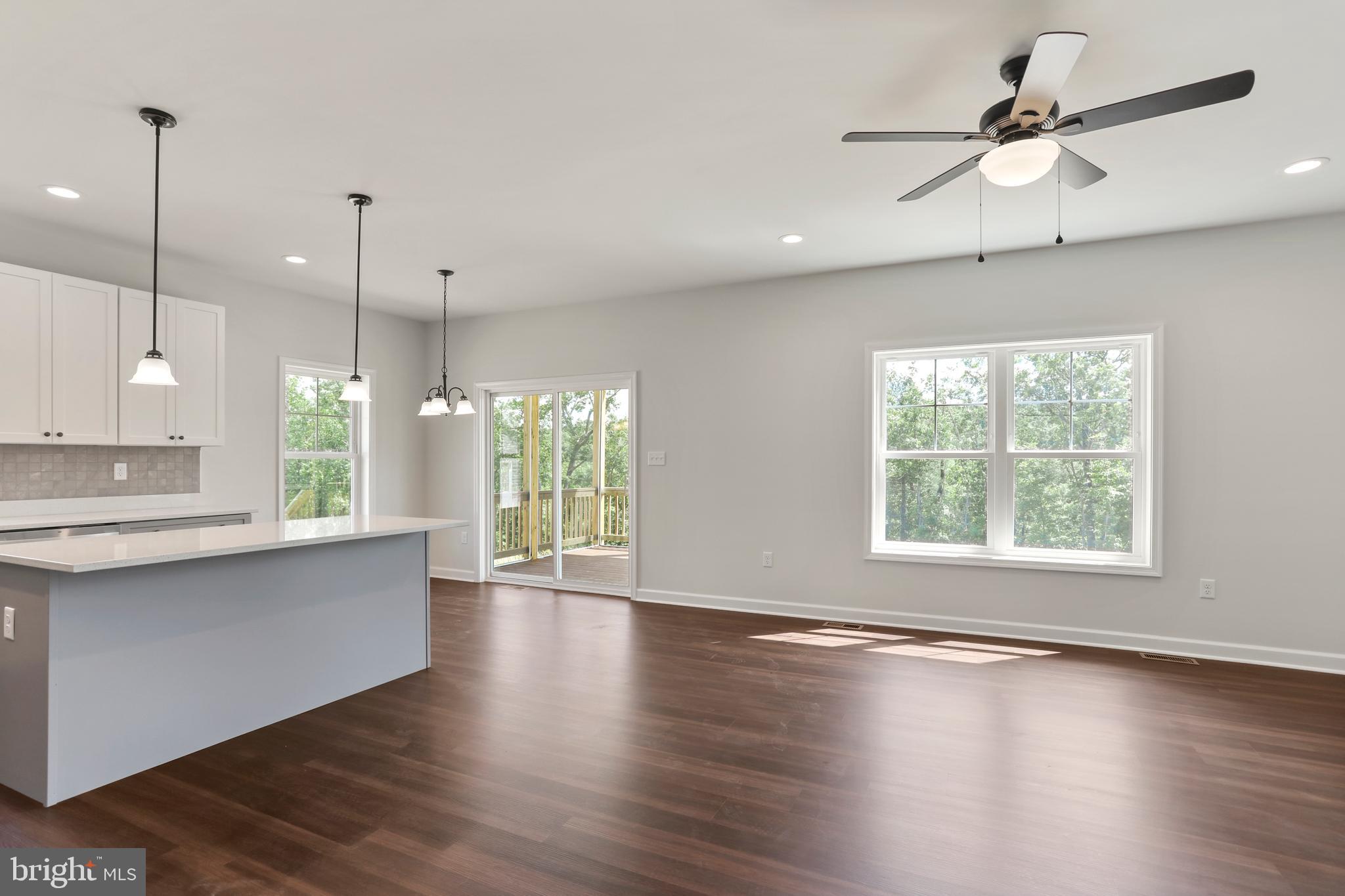 MIDDLE CREEK VISTAS - Residential