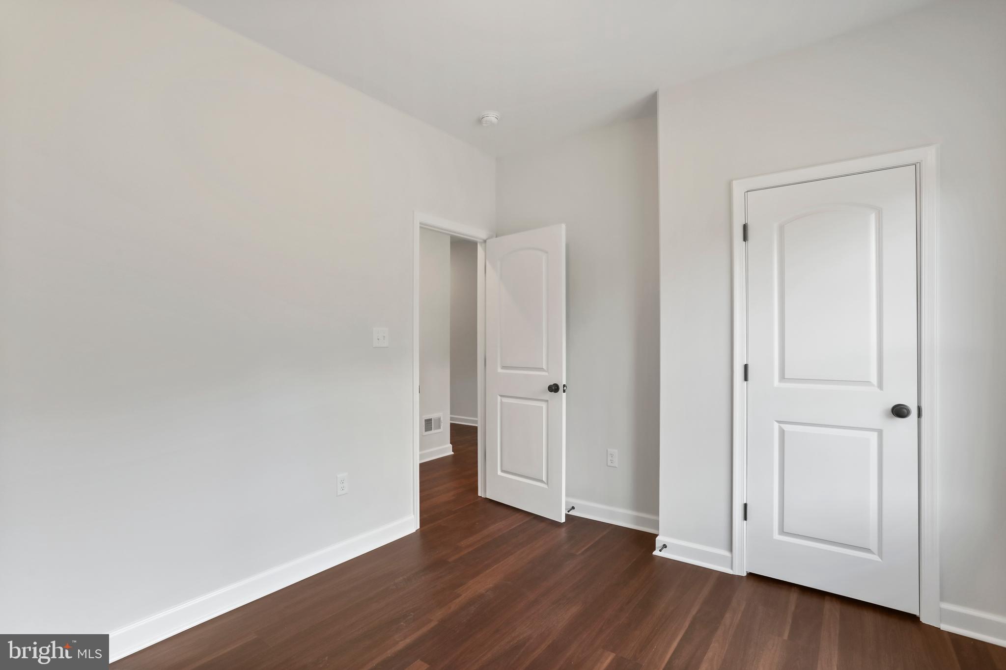 MIDDLE CREEK VISTAS - Residential