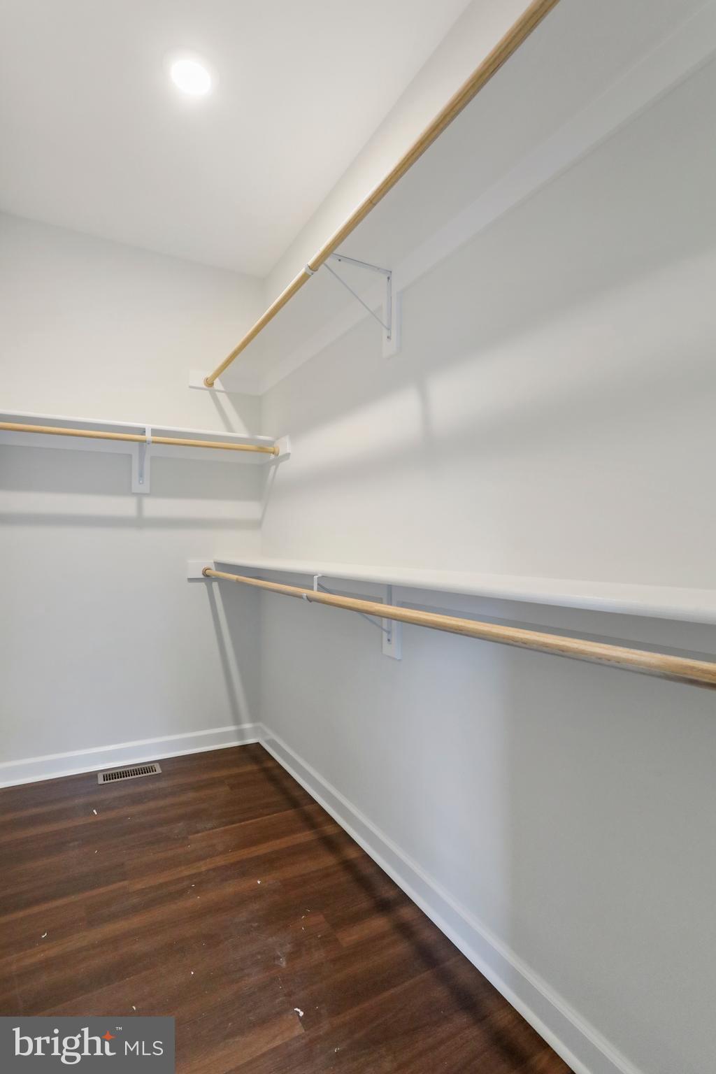 MIDDLE CREEK VISTAS - Residential