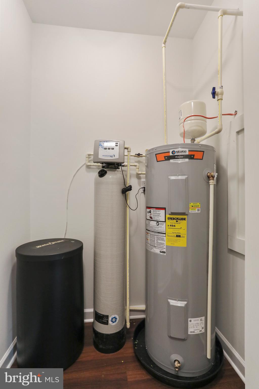 MIDDLE CREEK VISTAS - Residential