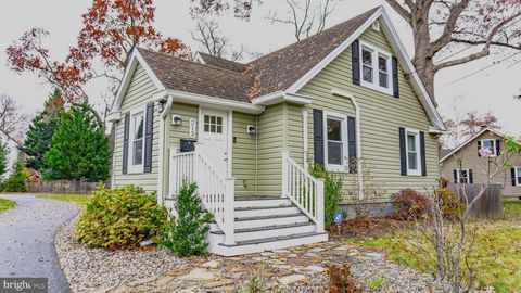 213 E CHATSWORTH AVENUE REISTERSTOWN MD 21136