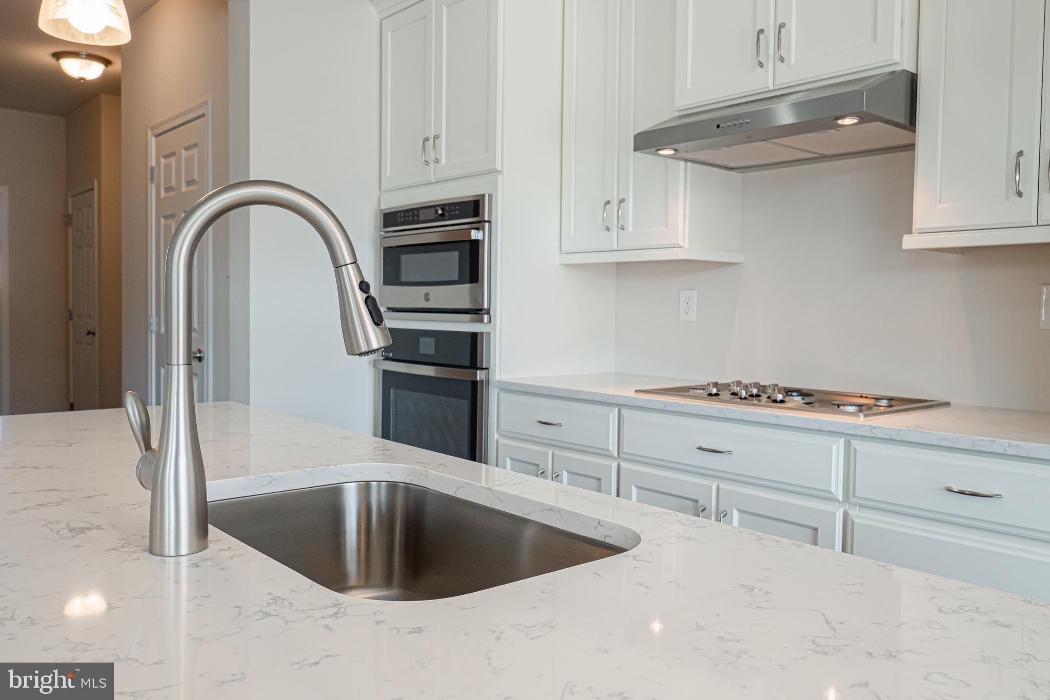 EAST VILLAGE - Residential