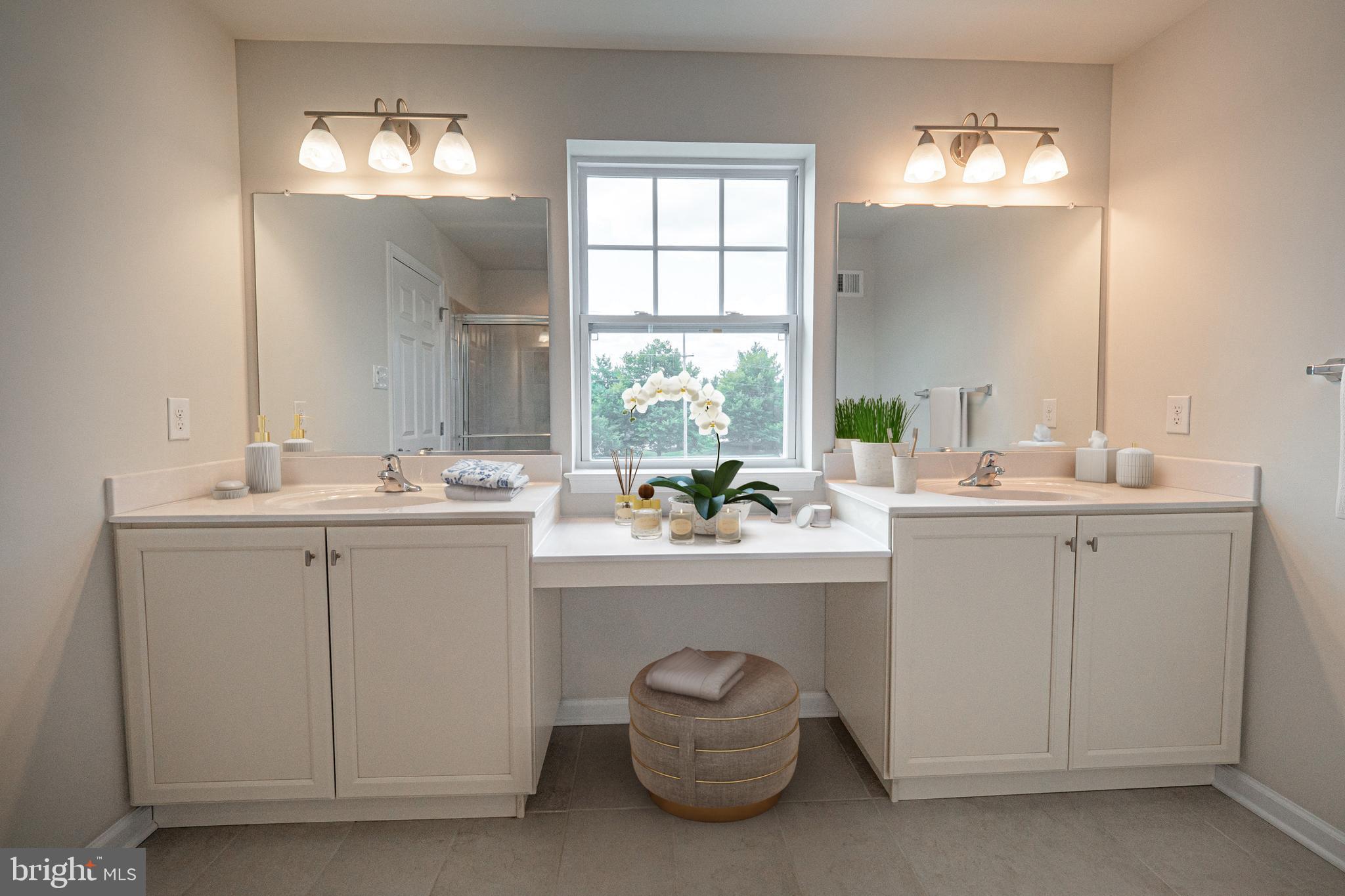 EAST VILLAGE - Residential