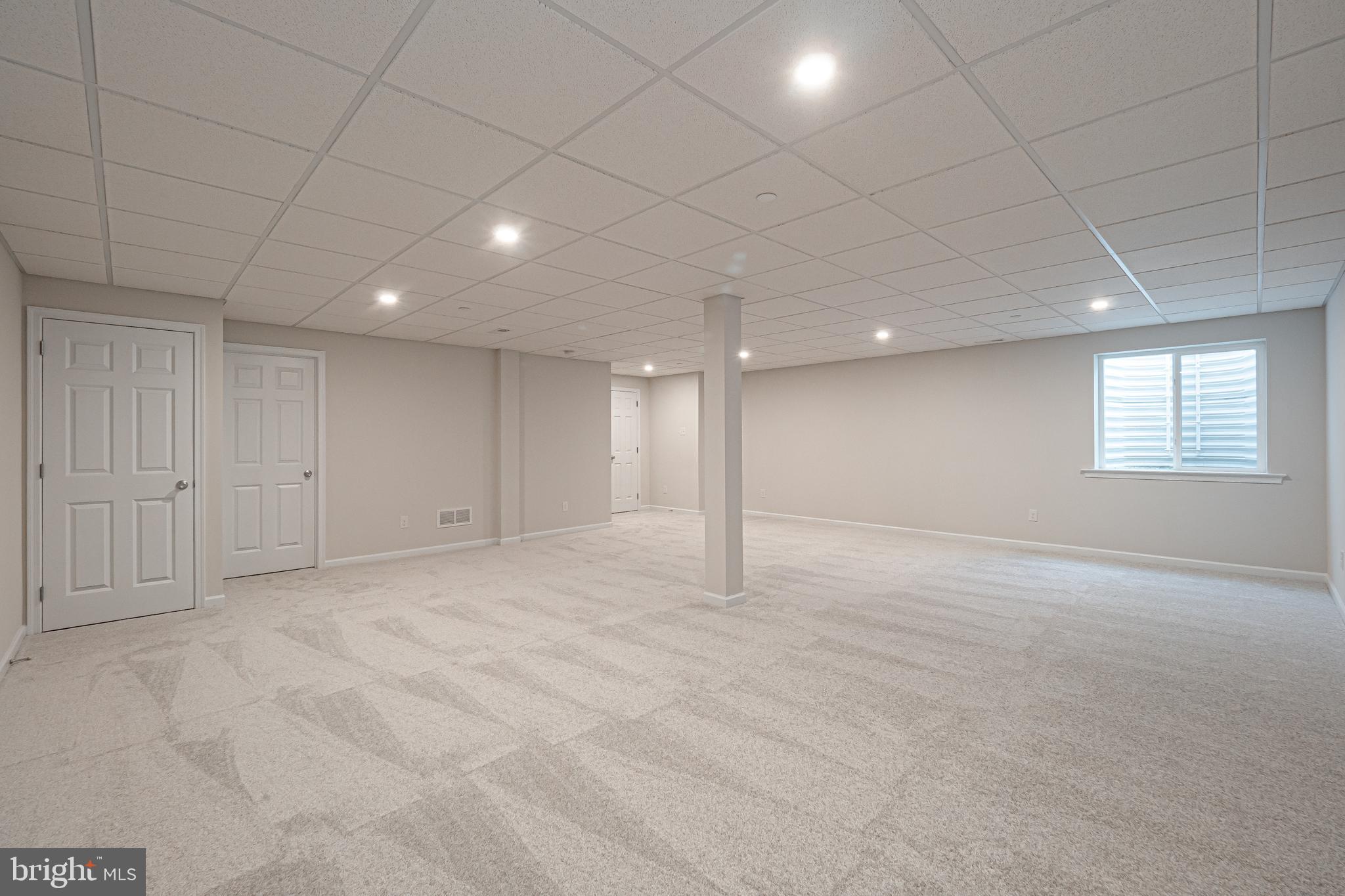 EAST VILLAGE - Residential