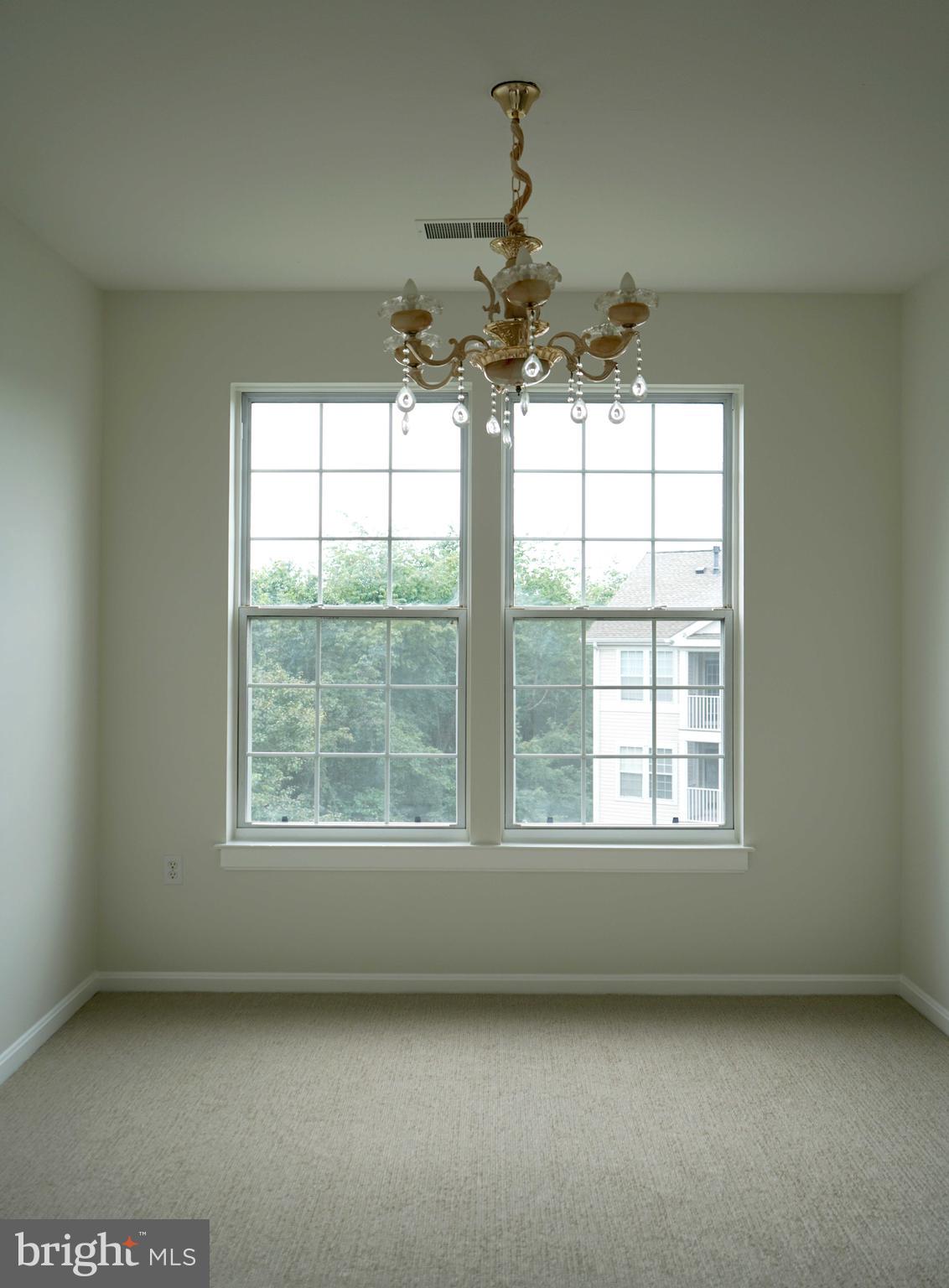 12004 AMBER RIDGE CIRCLE B-303