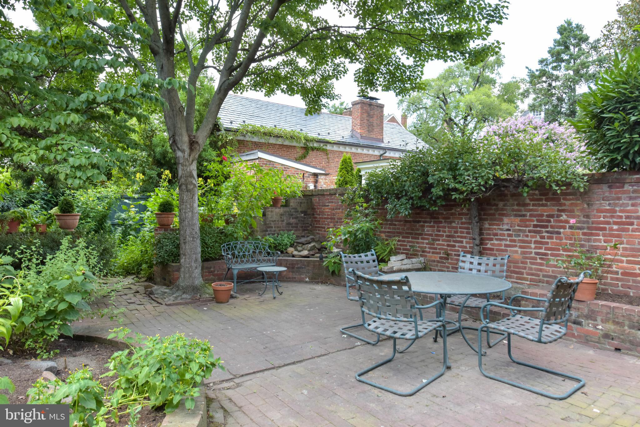 OLD TOWN - Residential