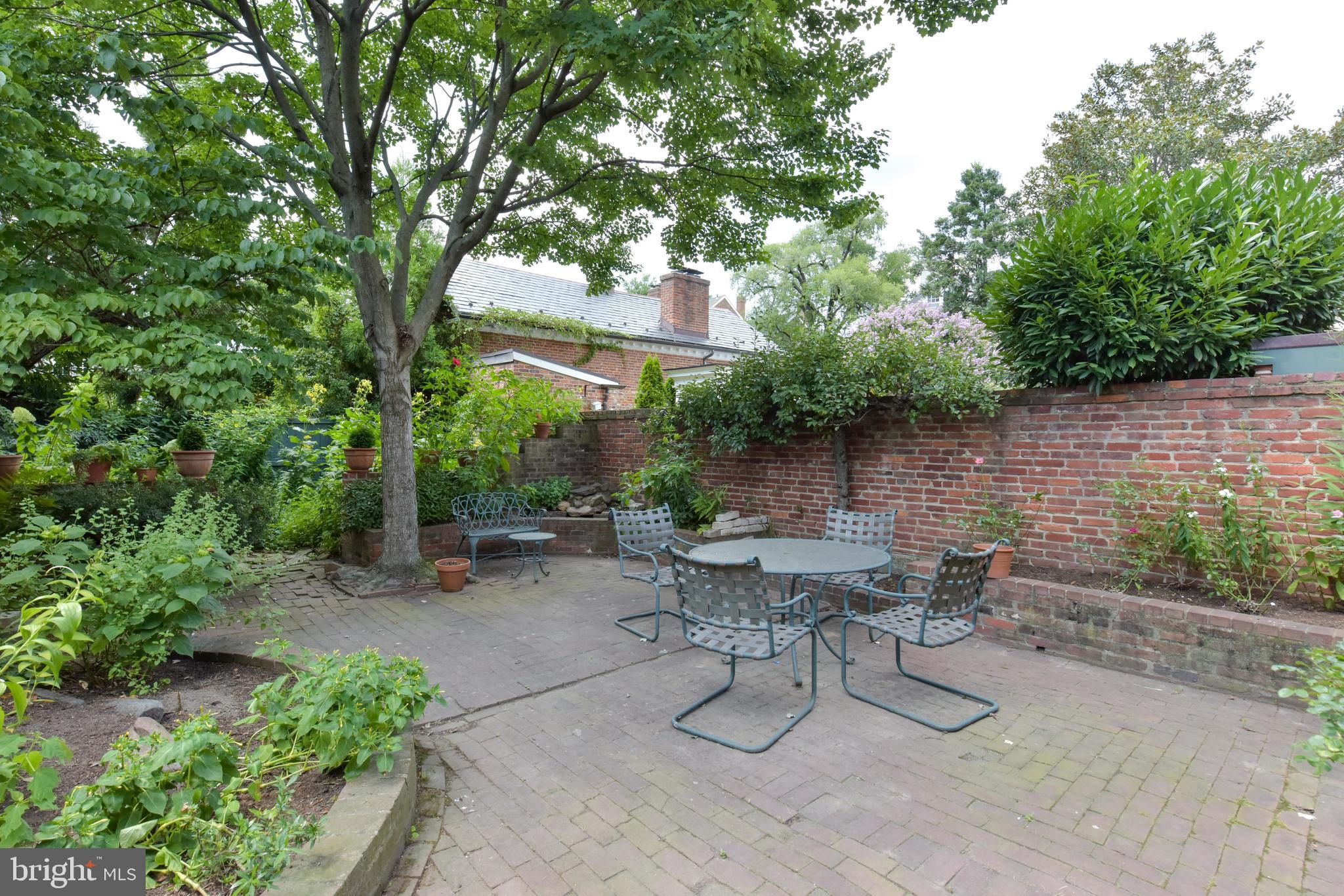 OLD TOWN - Residential