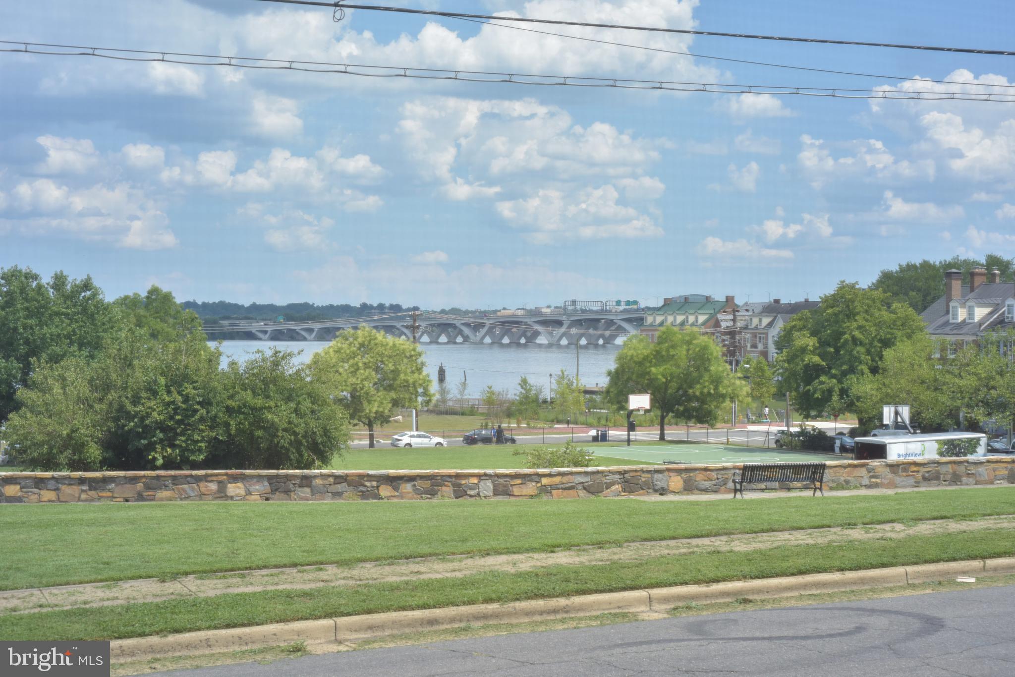 OLD TOWN - Residential