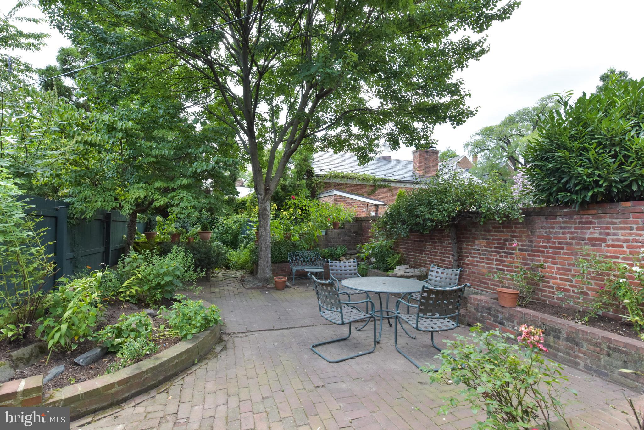 OLD TOWN - Residential