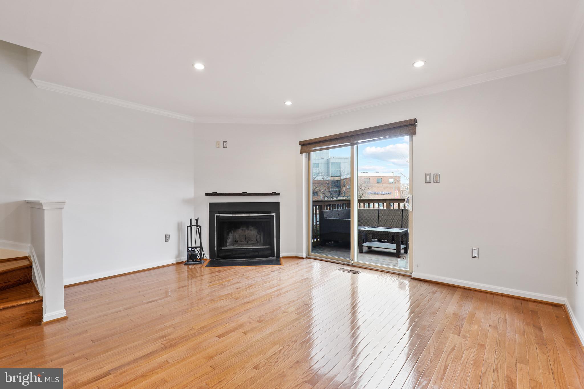 CANTON SQUARE - Residential