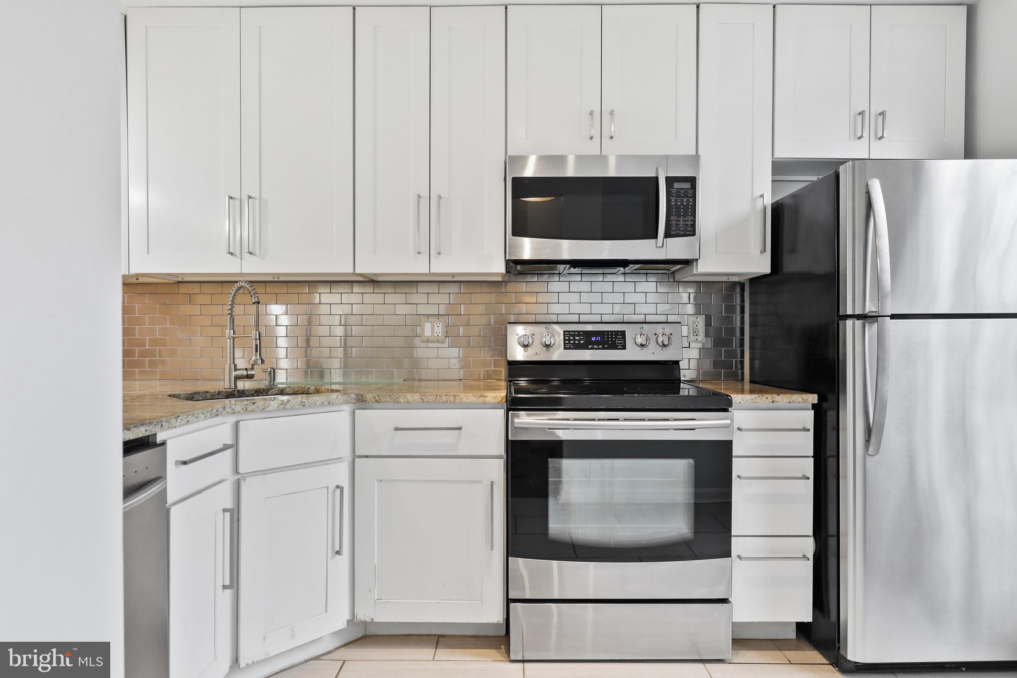 CANTON SQUARE - Residential