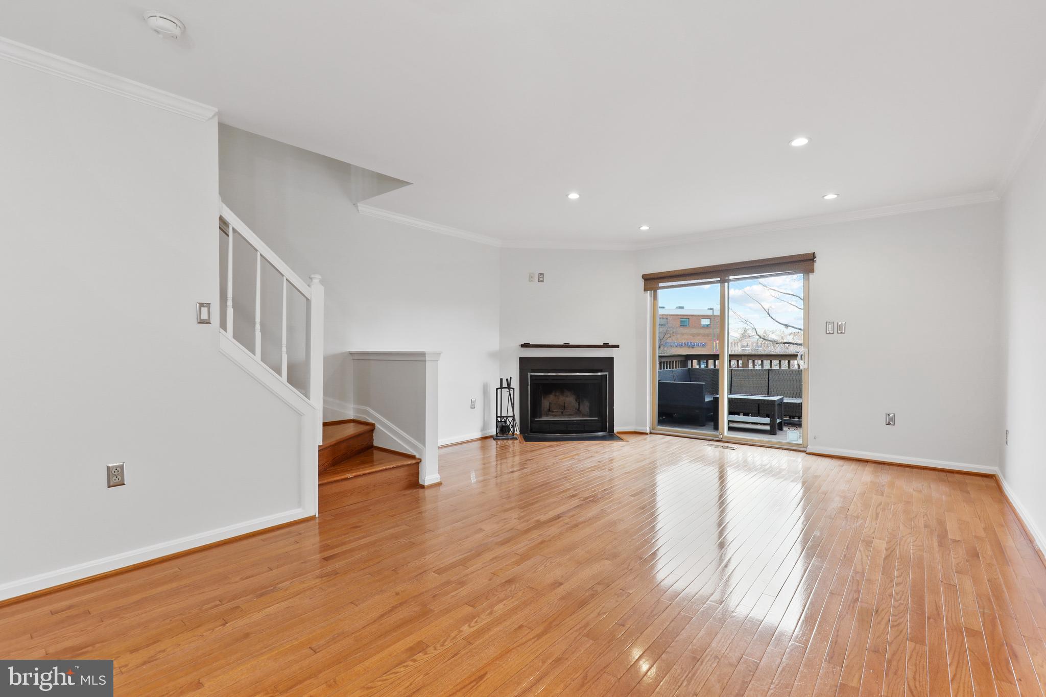 CANTON SQUARE - Residential