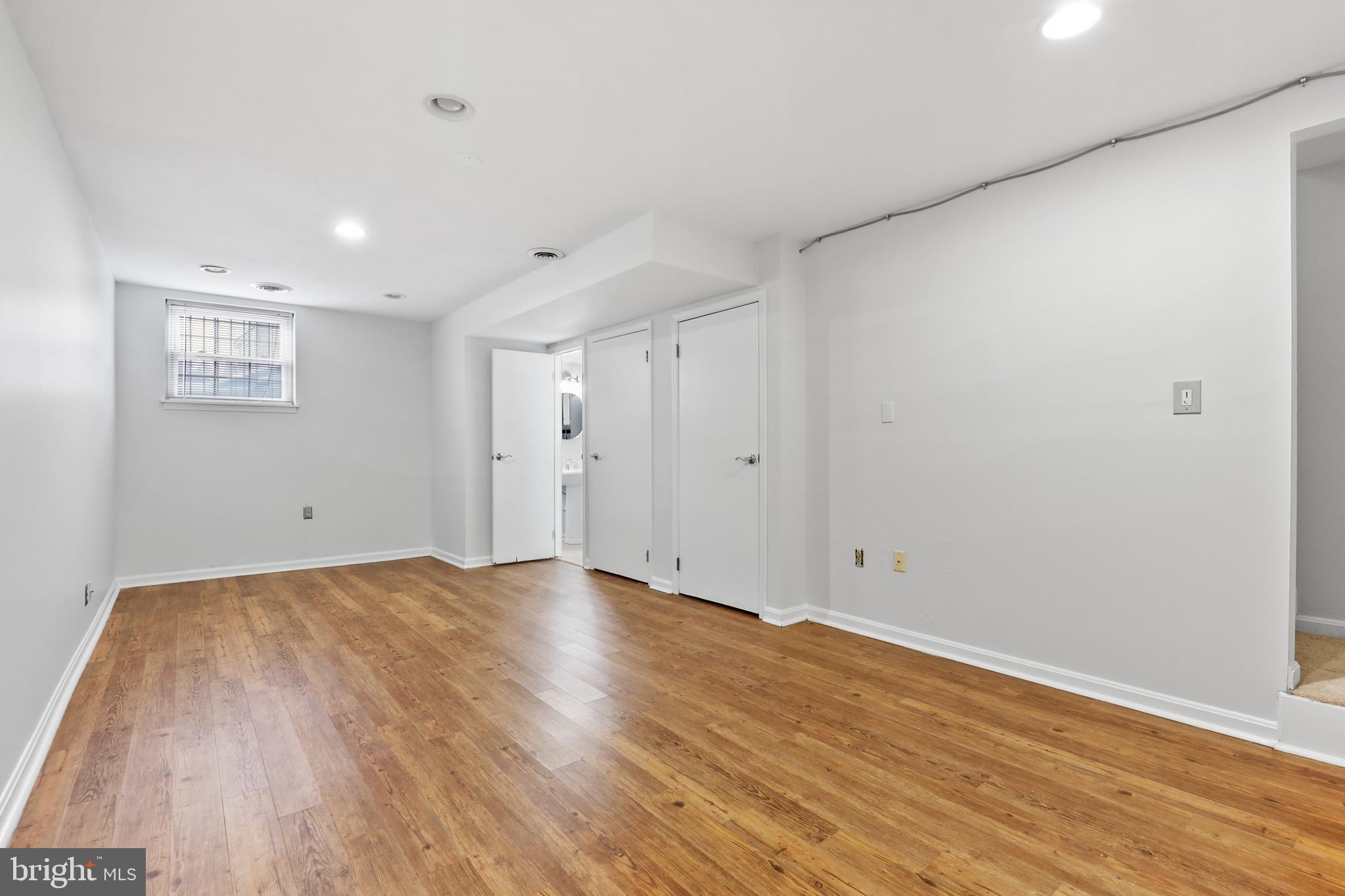 CANTON SQUARE - Residential