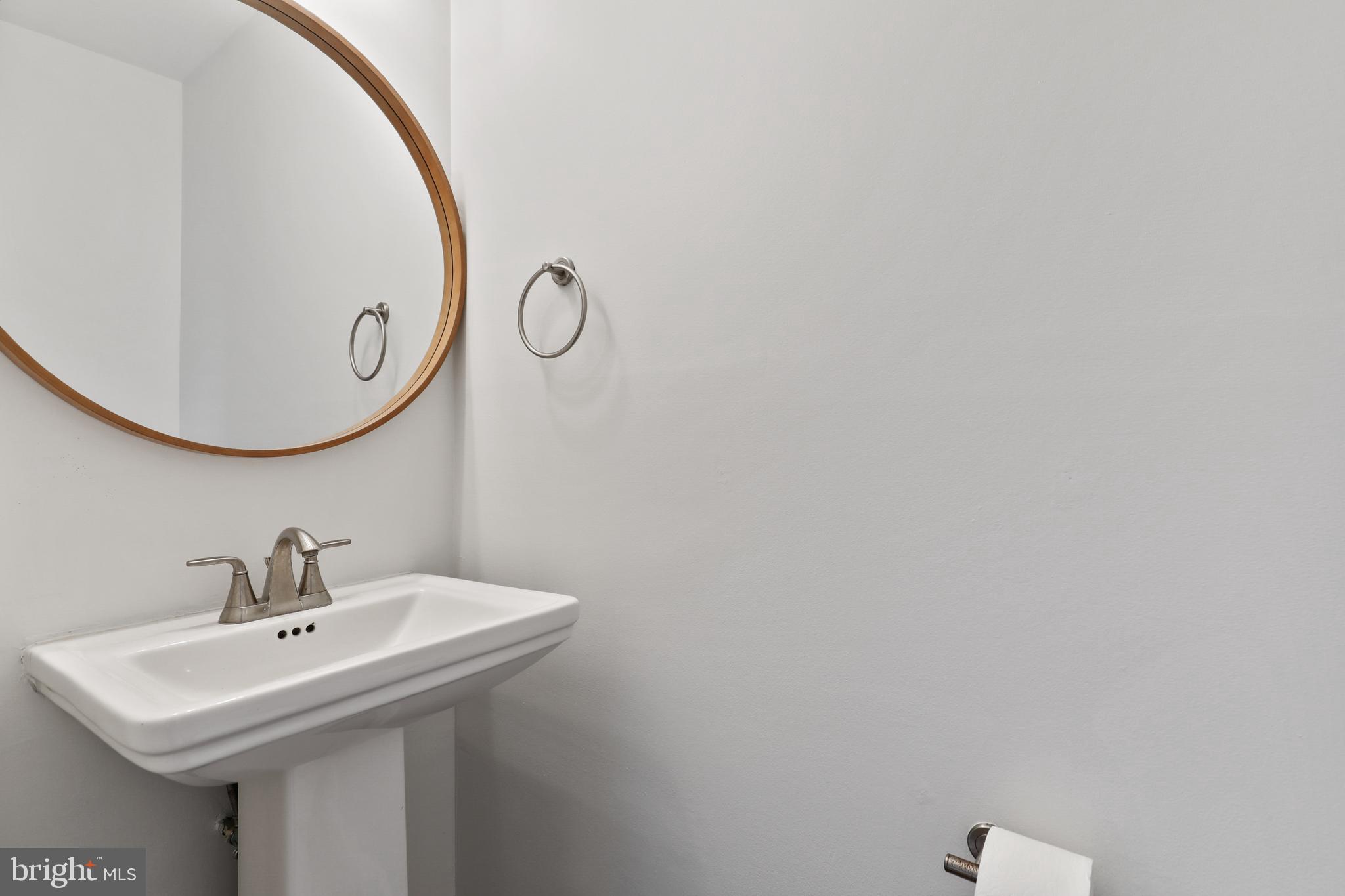 CANTON SQUARE - Residential