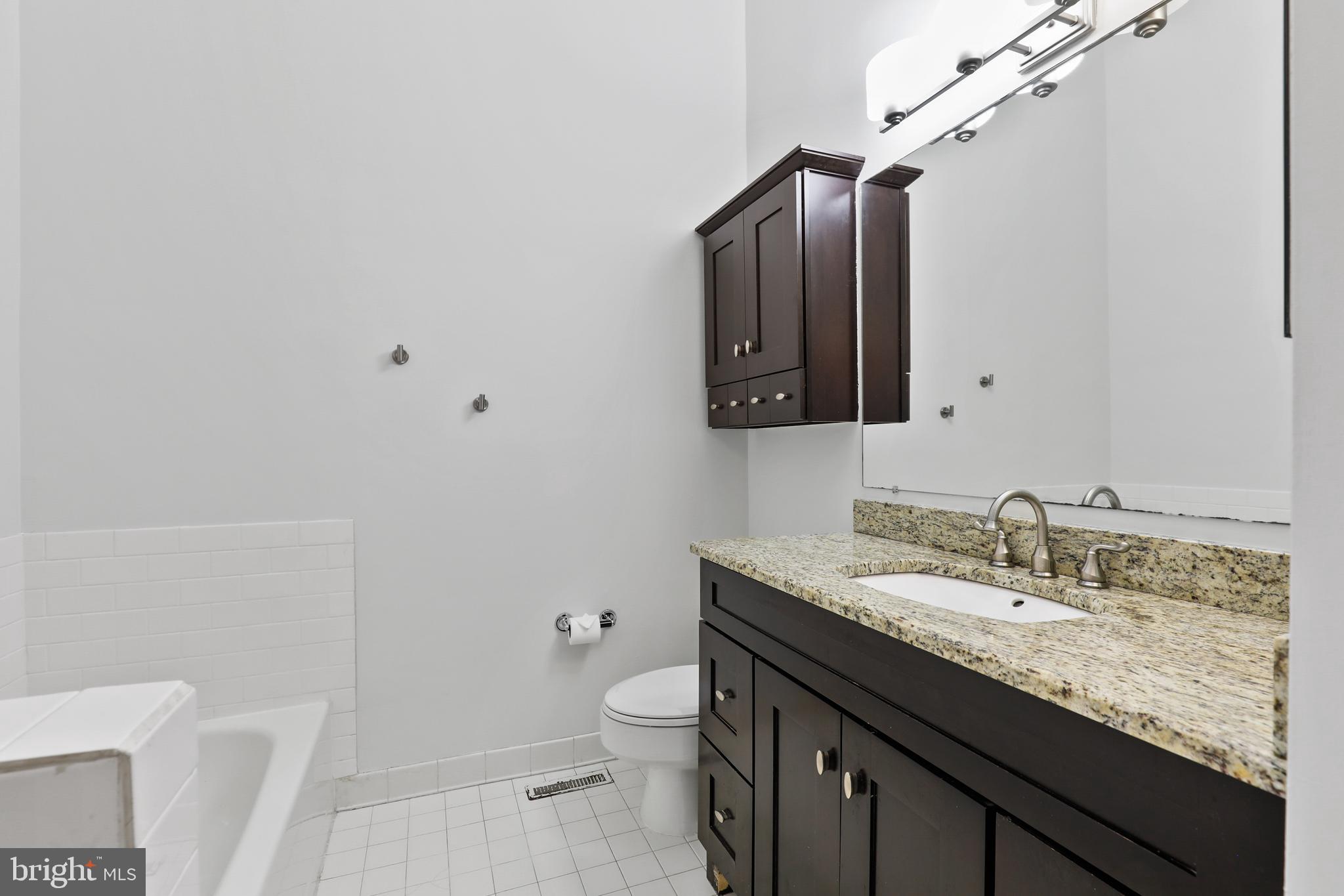 CANTON SQUARE - Residential