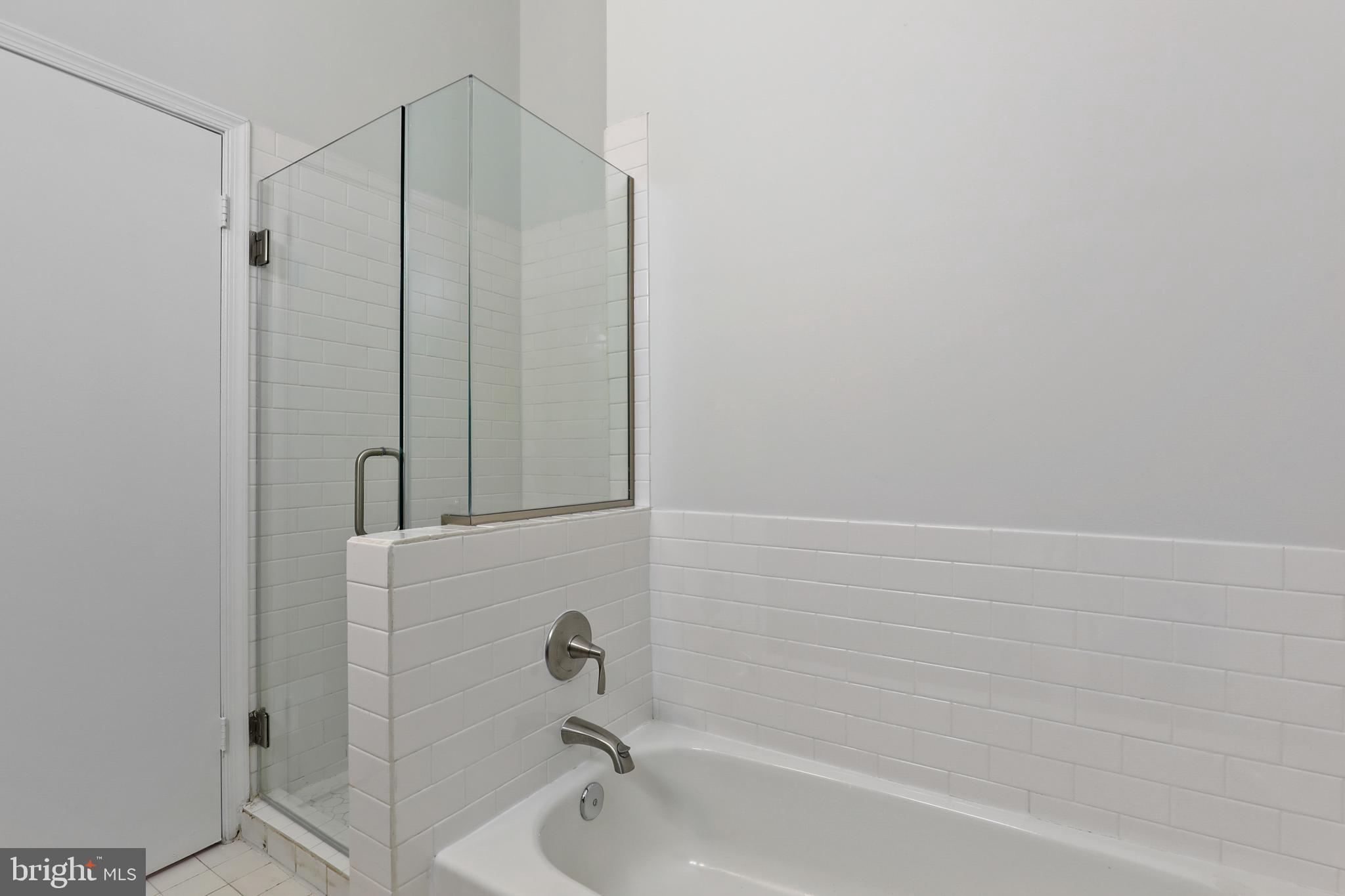 CANTON SQUARE - Residential