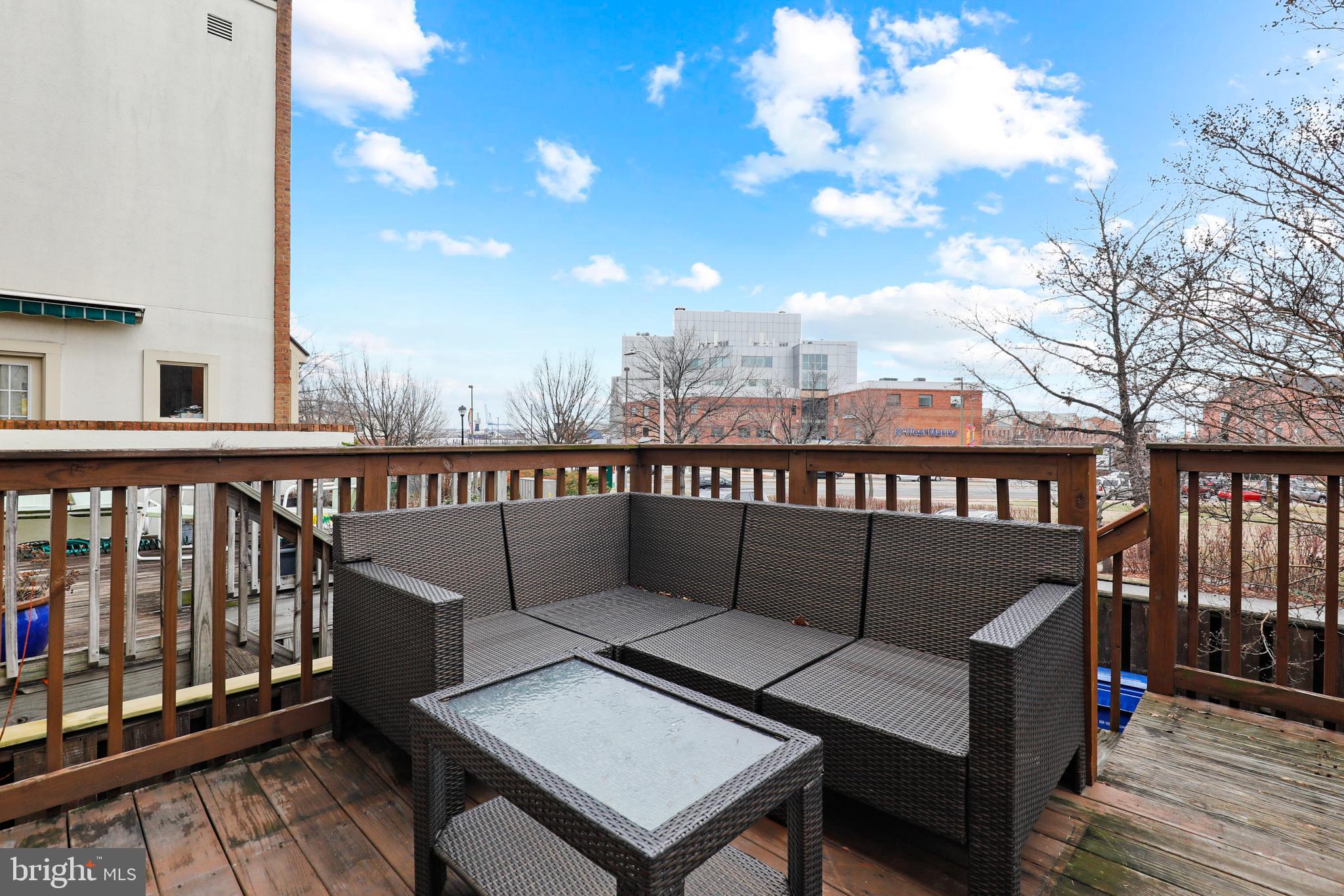 CANTON SQUARE - Residential