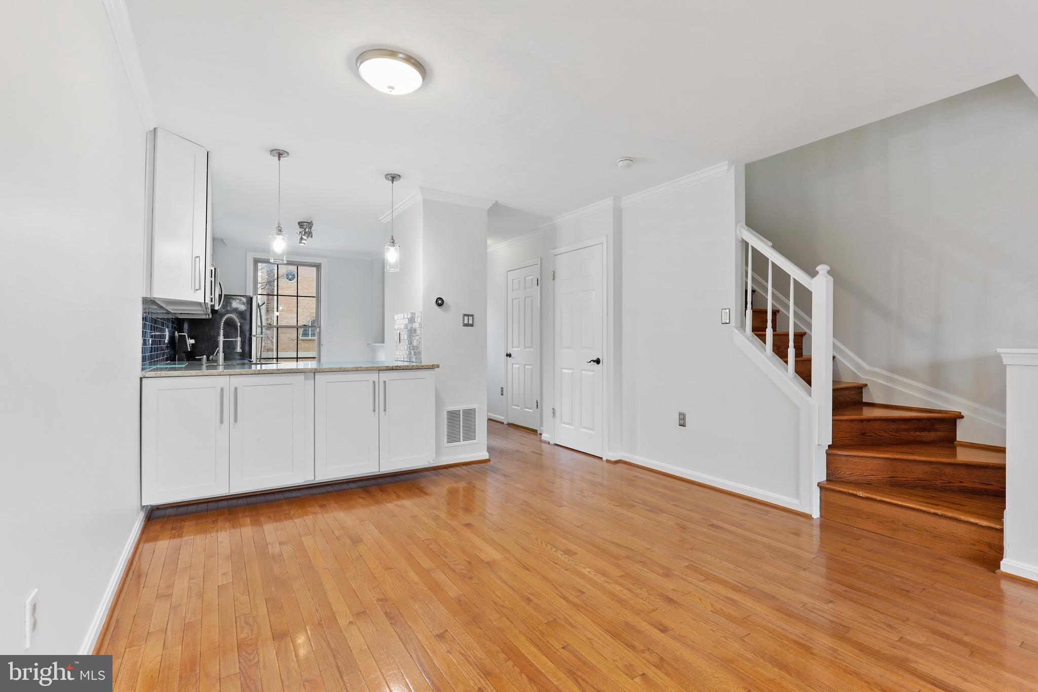 CANTON SQUARE - Residential