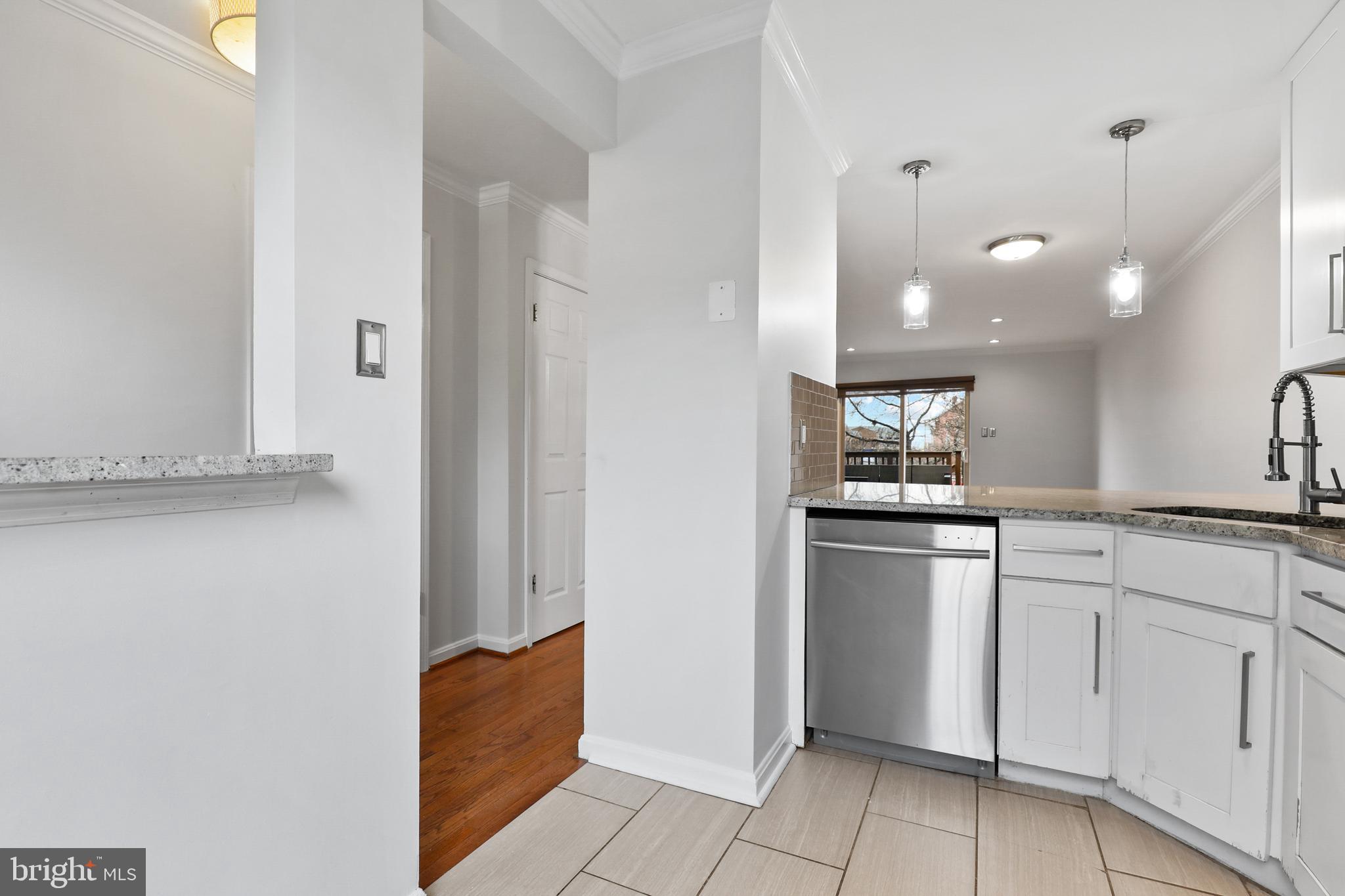 CANTON SQUARE - Residential