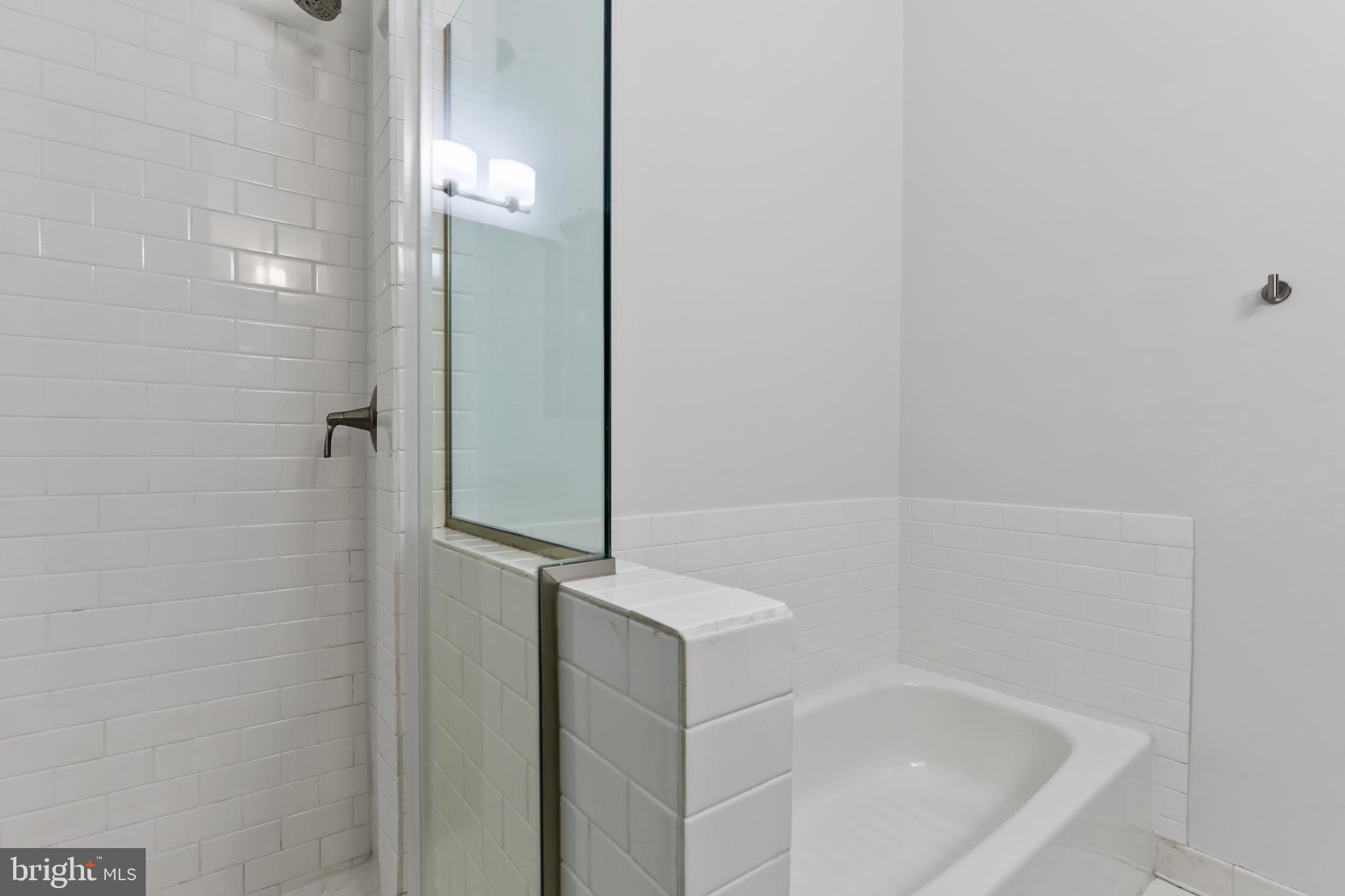 CANTON SQUARE - Residential