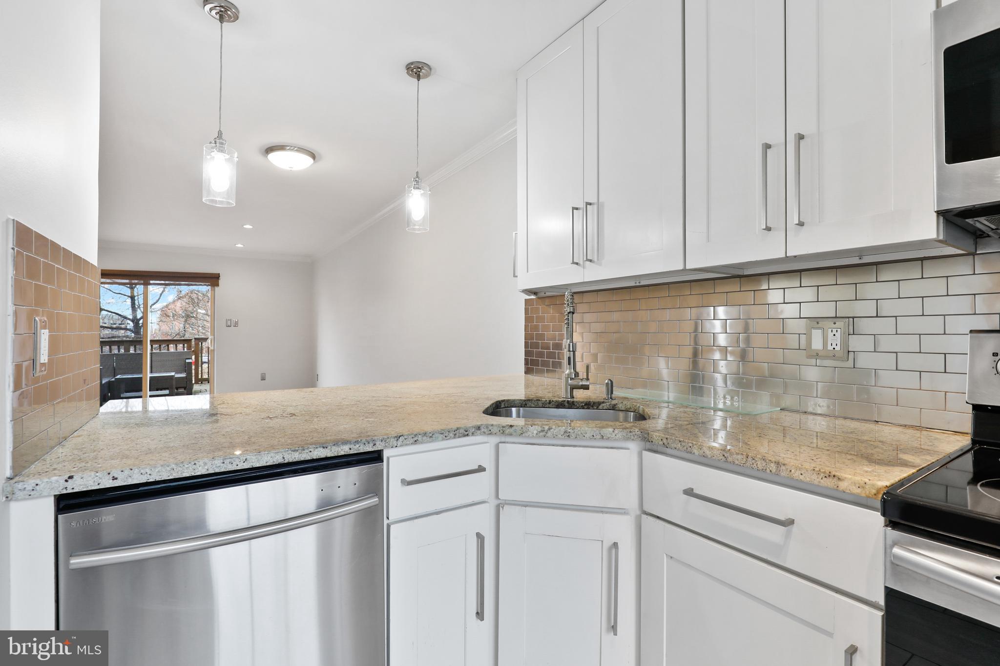 CANTON SQUARE - Residential