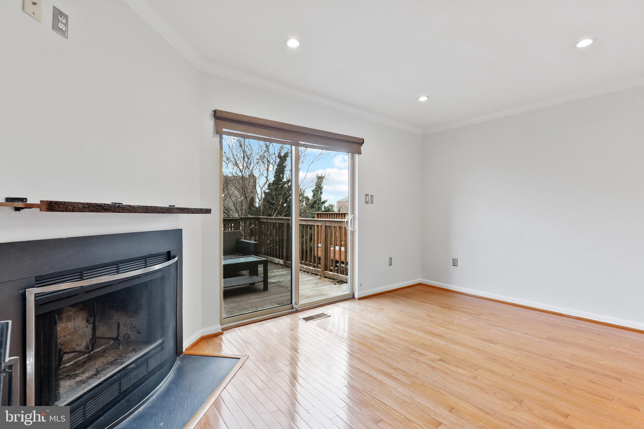 CANTON SQUARE - Residential