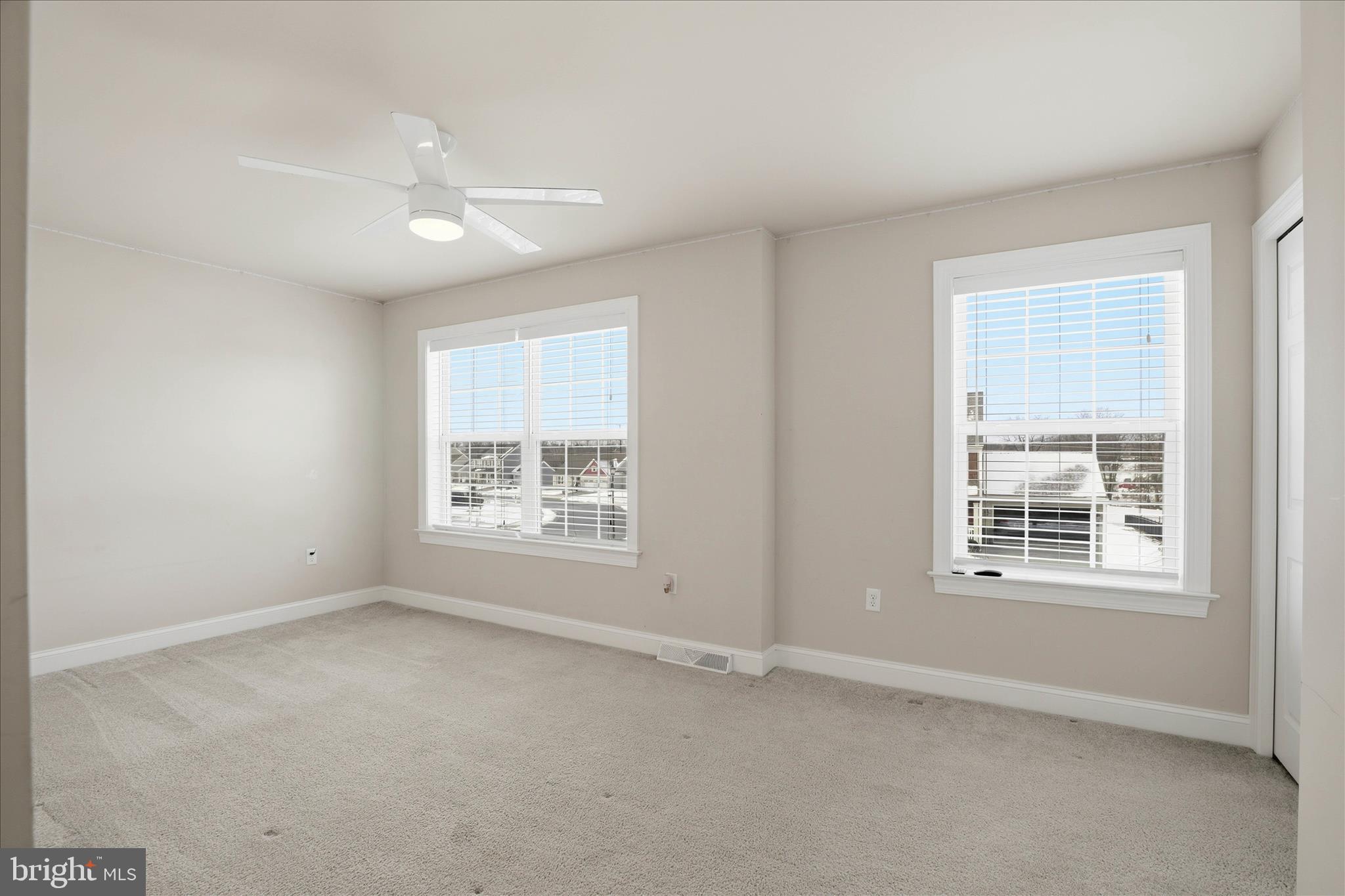 AUTUMN HILLS - Residential