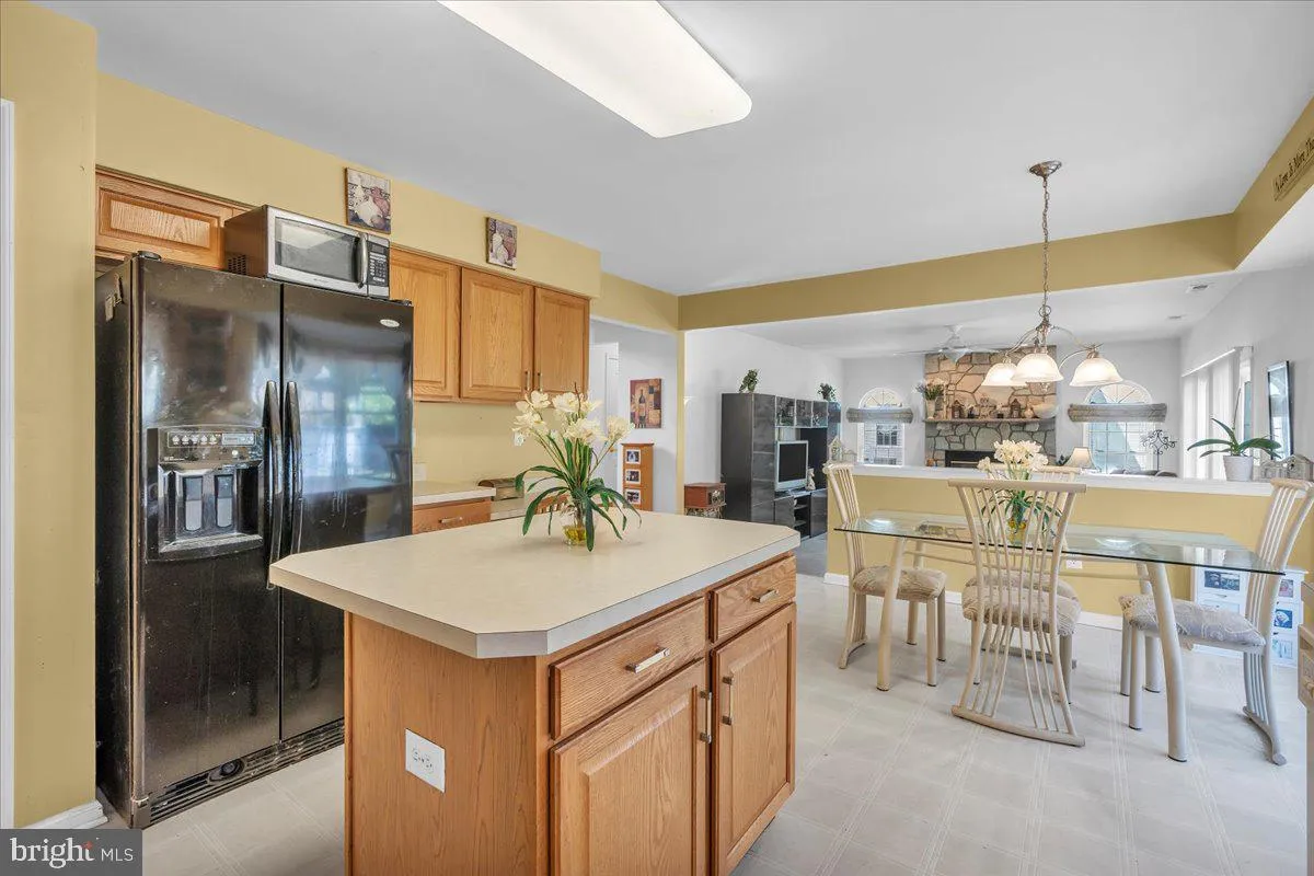 Sewell, New Jersey 08080, United States, 4 Bedrooms Bedrooms, ,3 BathroomsBathrooms,Residential,Active,108049